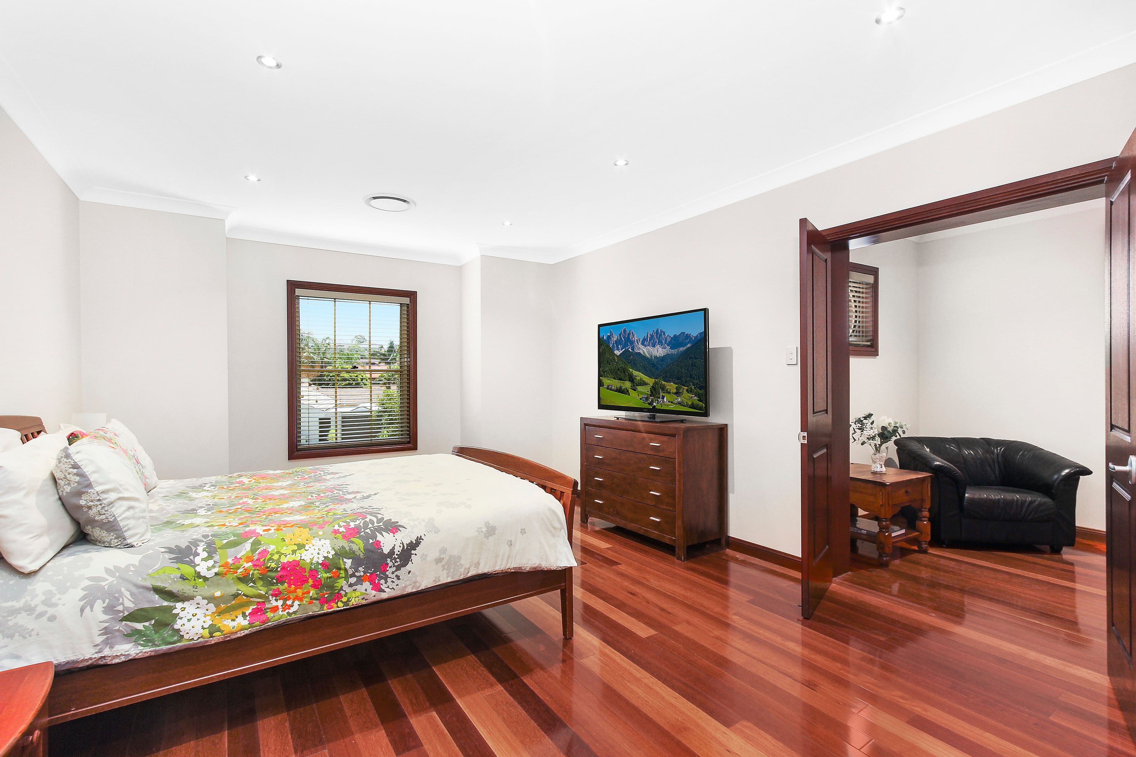 7 Glen Osmond Crescent, Bossley Park - Thumbnail 6