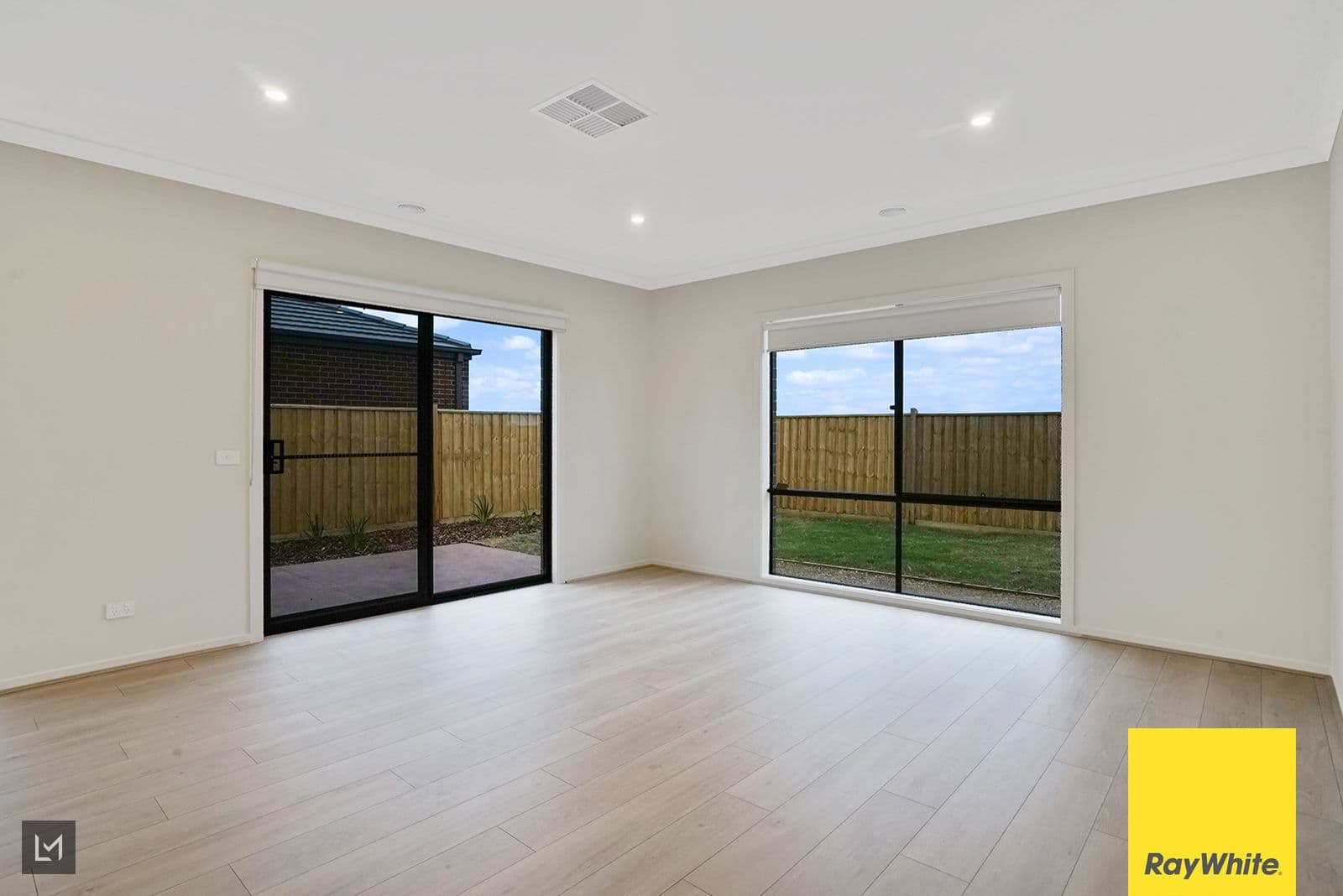 10 Babcock Street, Tarneit VIC 3029, Tarneit - Thumbnail 8