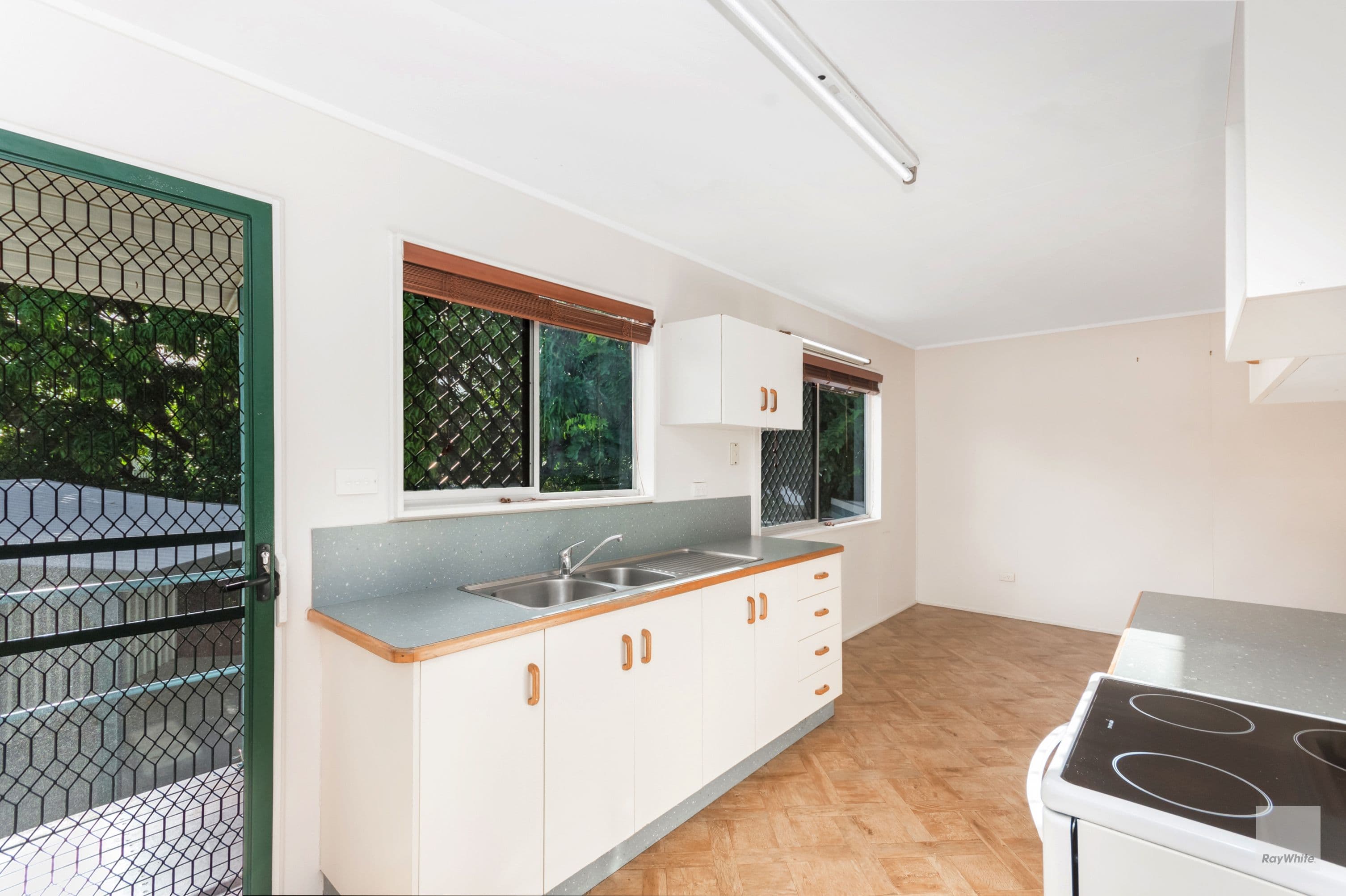 3 Kalinya Court, Cranbrook QLD 4814, Cranbrook - Thumbnail 3