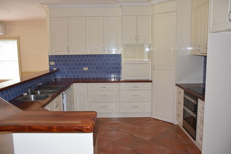 13 Callaille Avenue, Moree - Thumbnail 3