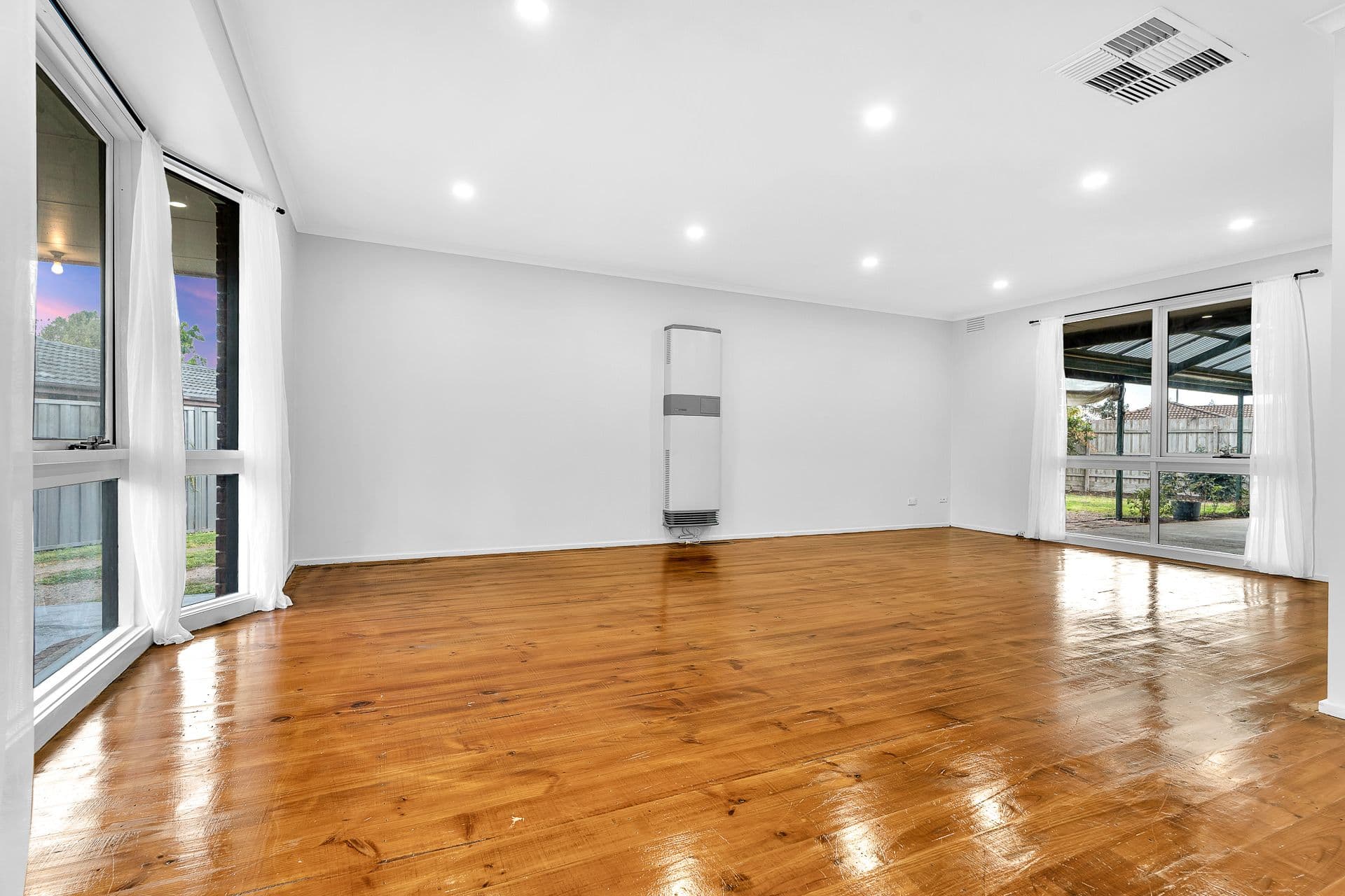 5 Eyre Court, Cranbourne North VIC 3977, Cranbourne North - Thumbnail 6