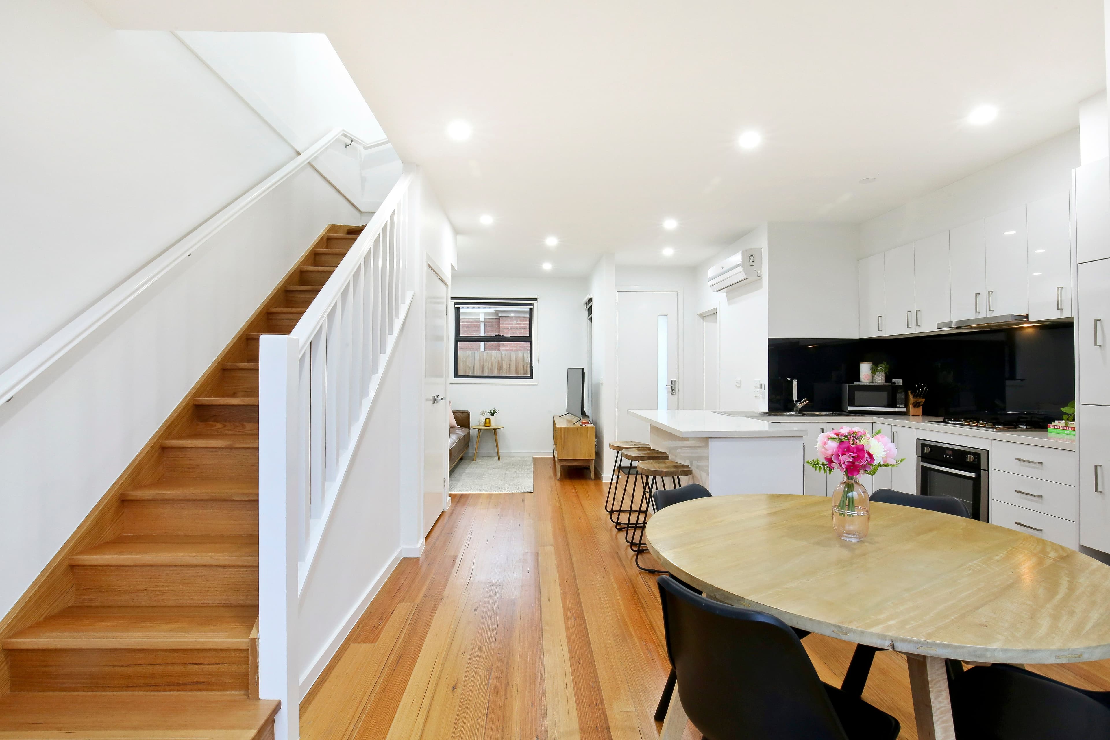 7 Alexander Avenue, Thomastown VIC 3074, Thomastown - Thumbnail 2