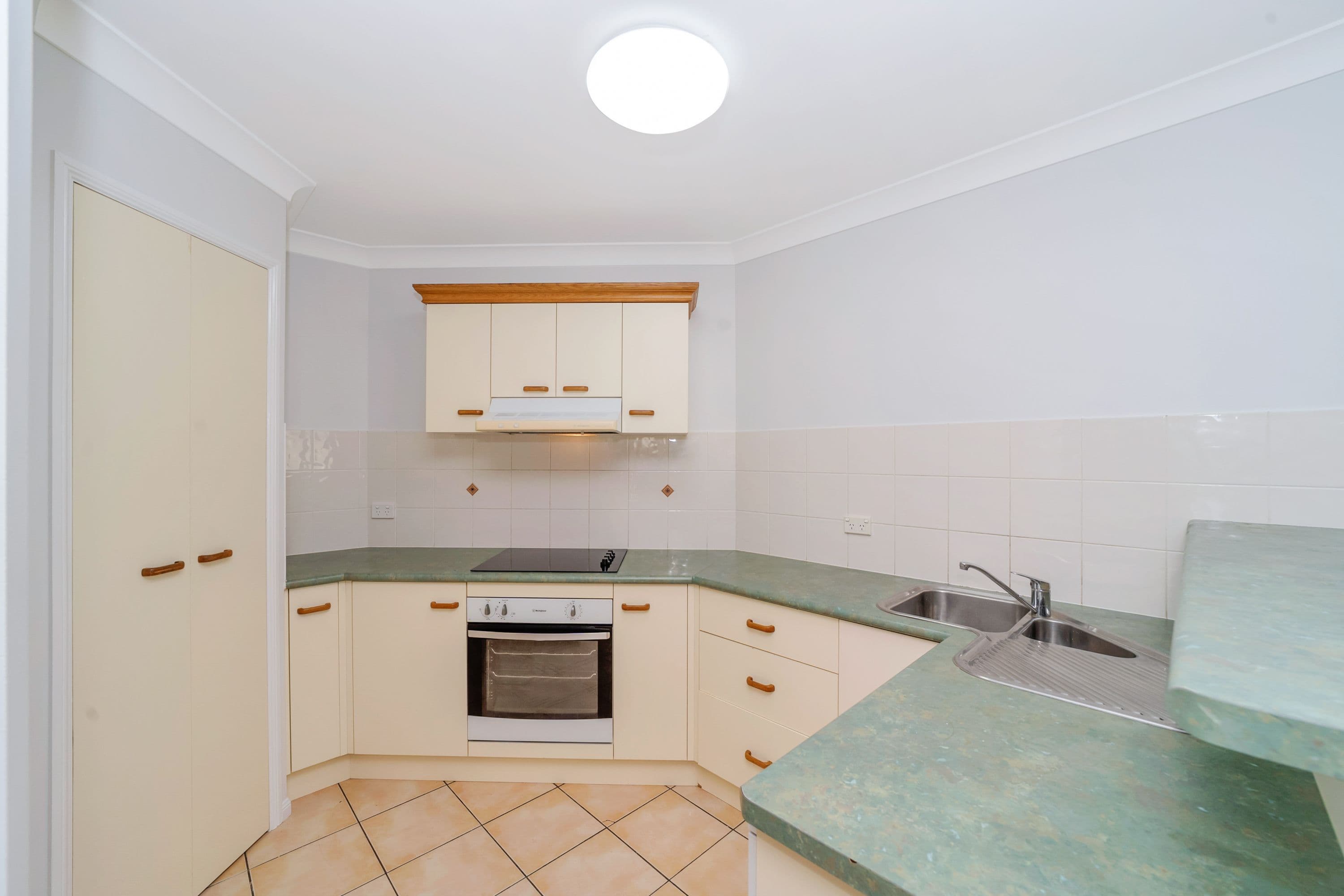 11 Florida Place, Kirwan QLD 4817, Kirwan - Thumbnail 7