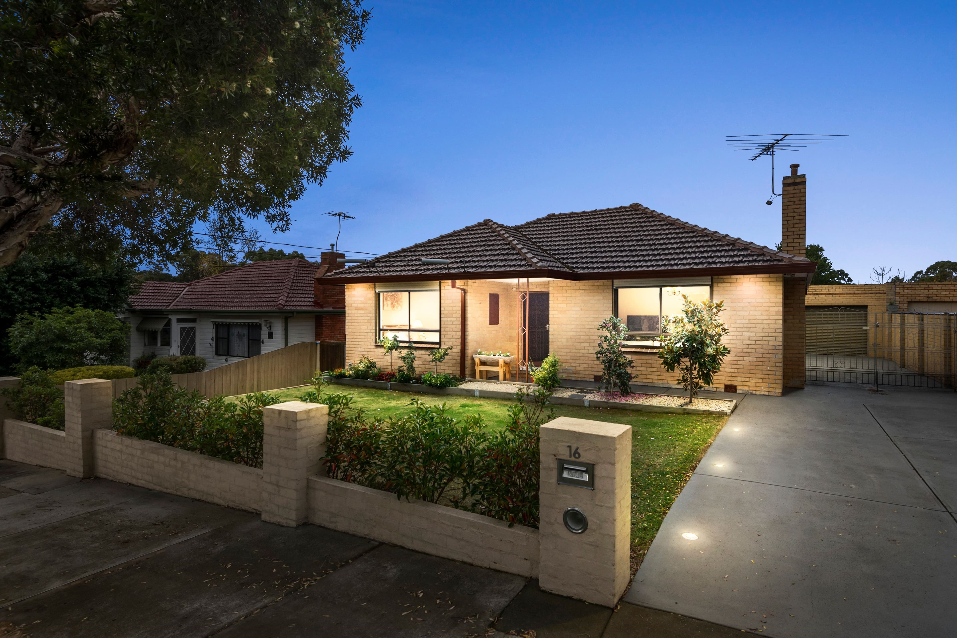 16 Raymond Court, Oakleigh VIC 3166, Oakleigh - Image 1