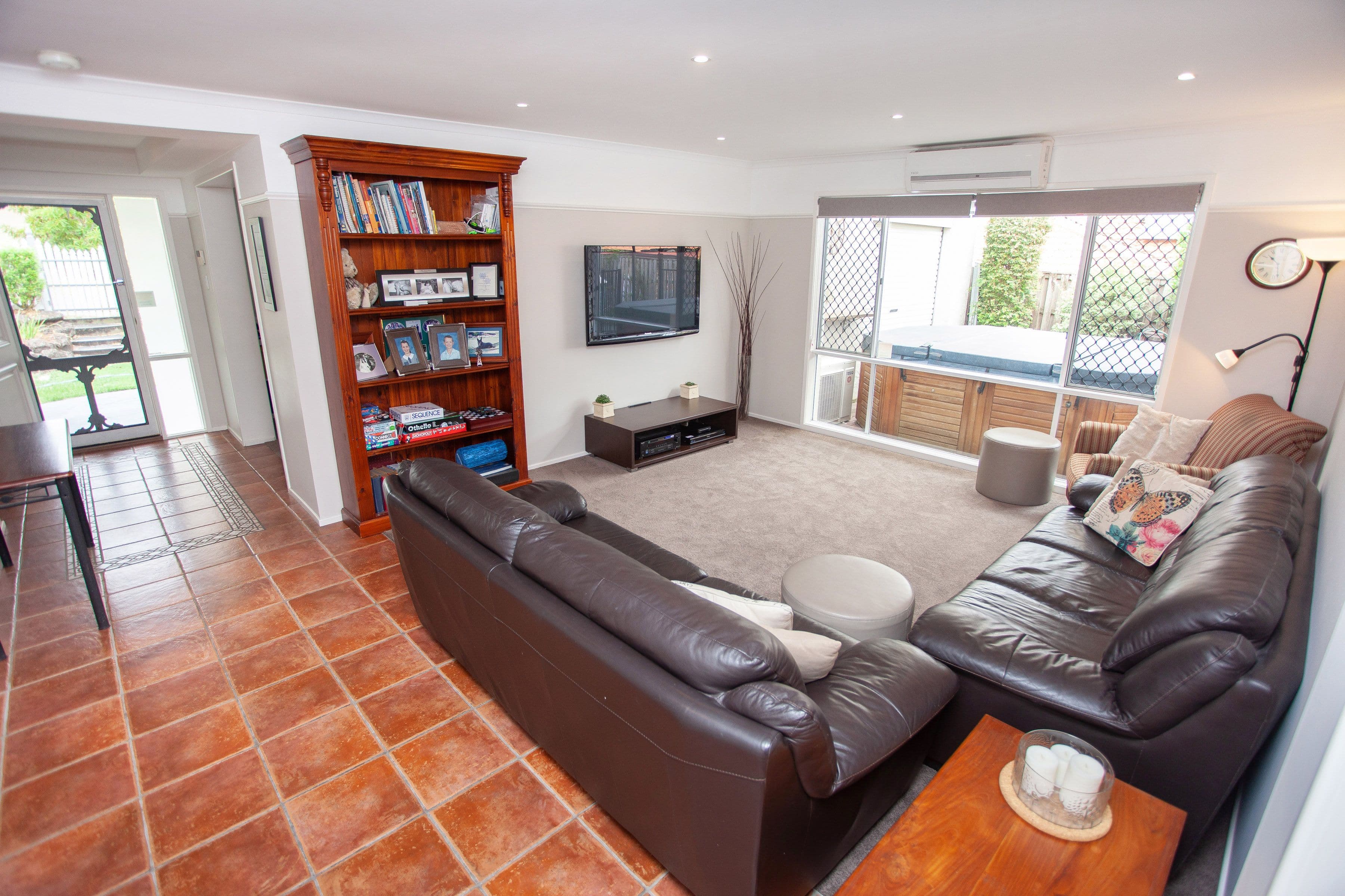 14 Brookland Court, Molendinar QLD 4214, Molendinar - Thumbnail 3
