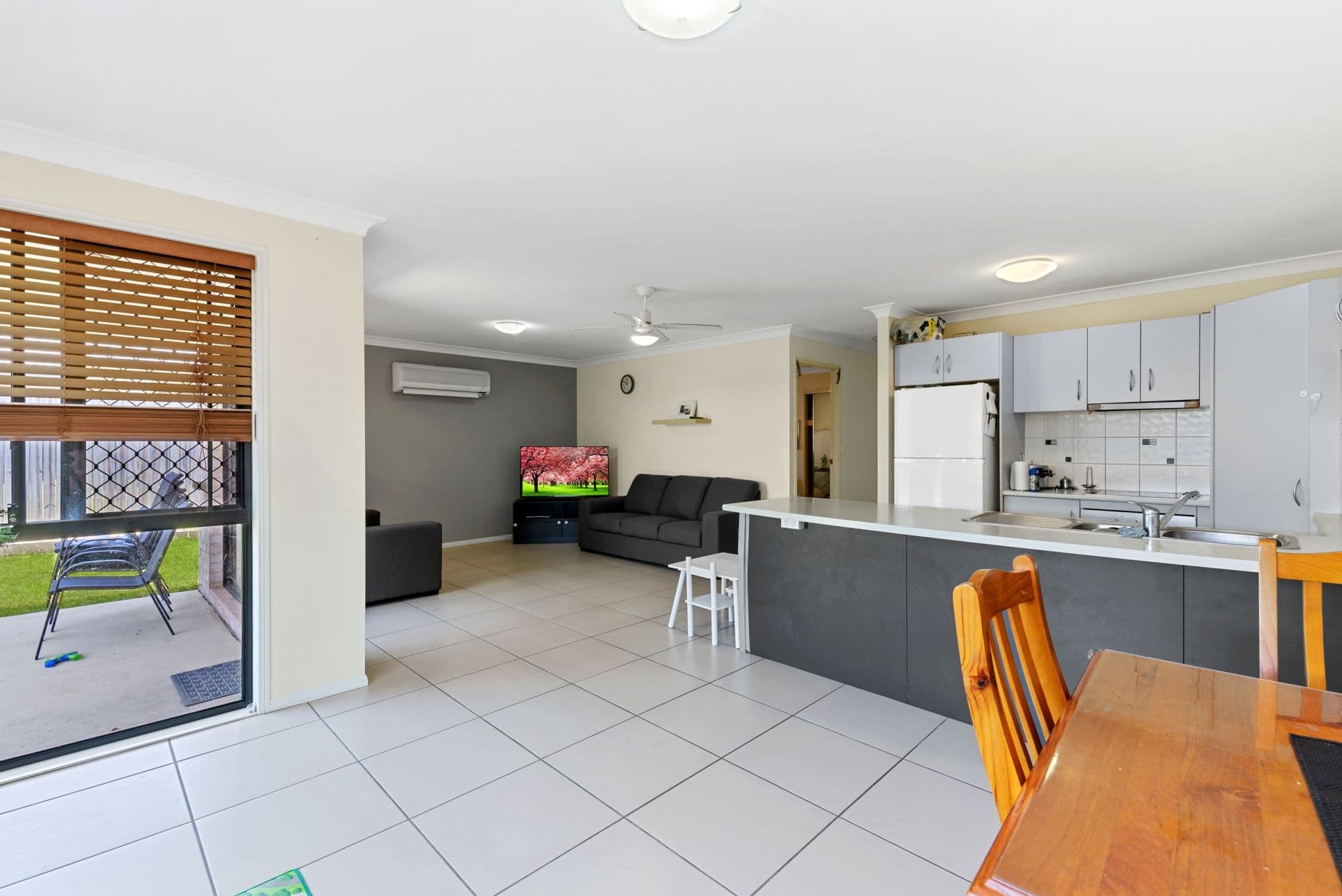 21 Amity Drive, Rothwell QLD 4022, Rothwell - Thumbnail 2