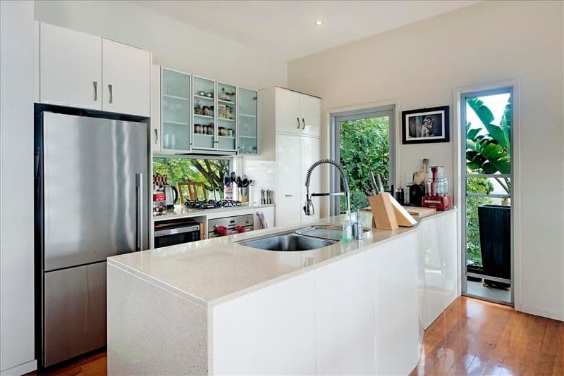 19 Lytton Road, Bulimba QLD 4171, Bulimba - Thumbnail 2