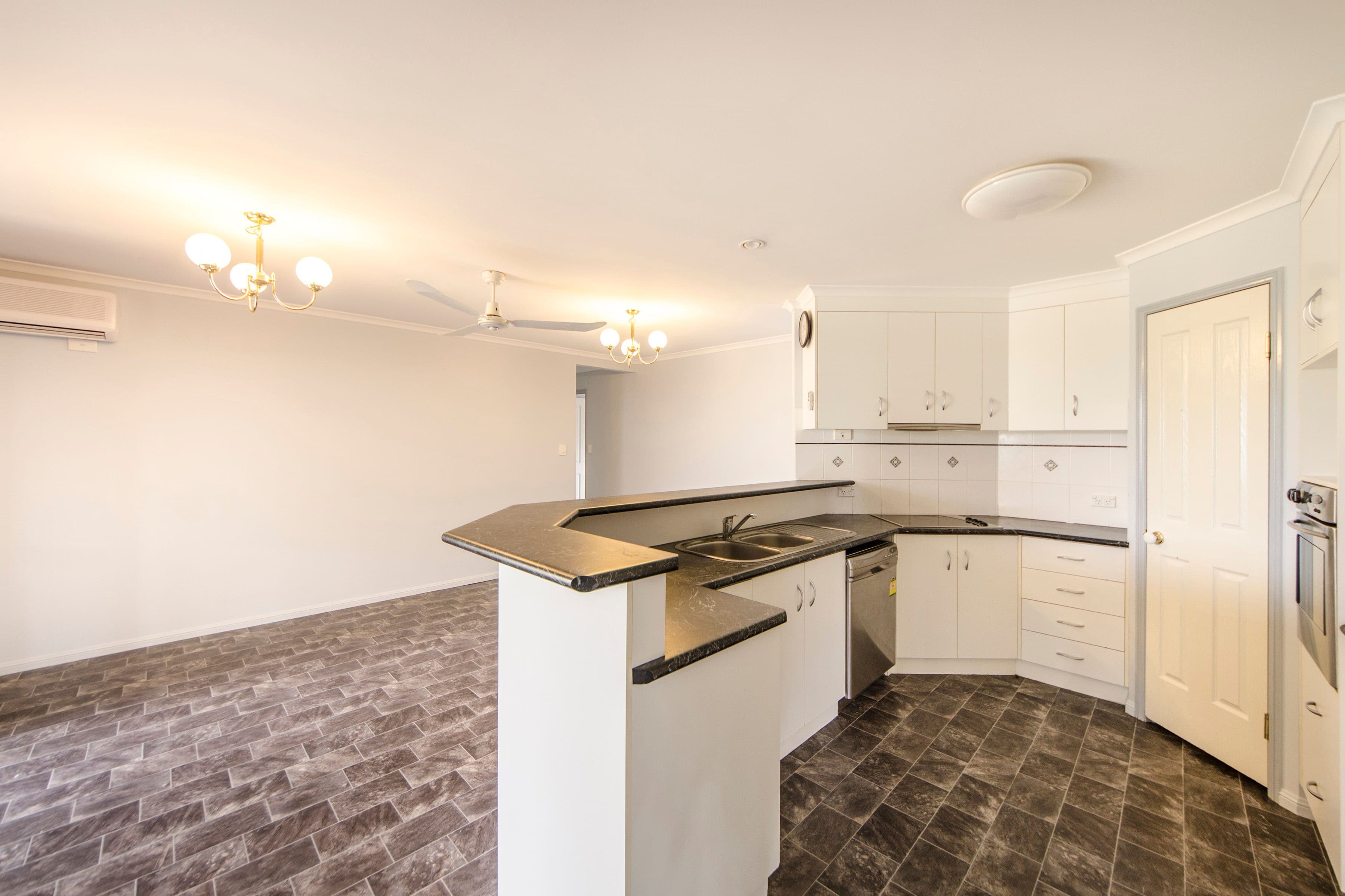 6 Chifley Court, Middle Ridge QLD 4350, Middle Ridge - Thumbnail 5