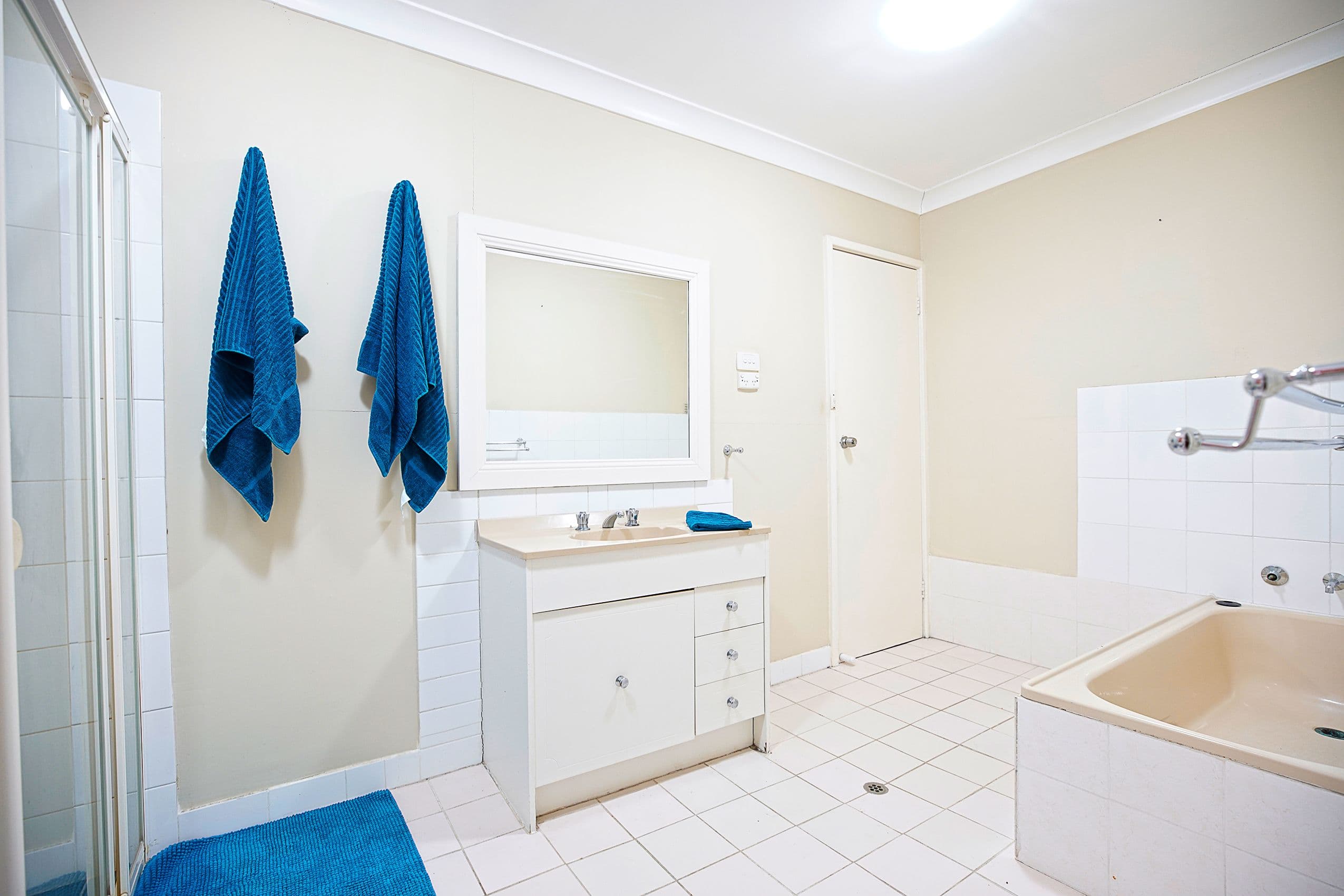 15 Lincoln Drive, Cambridge Park - Thumbnail 4