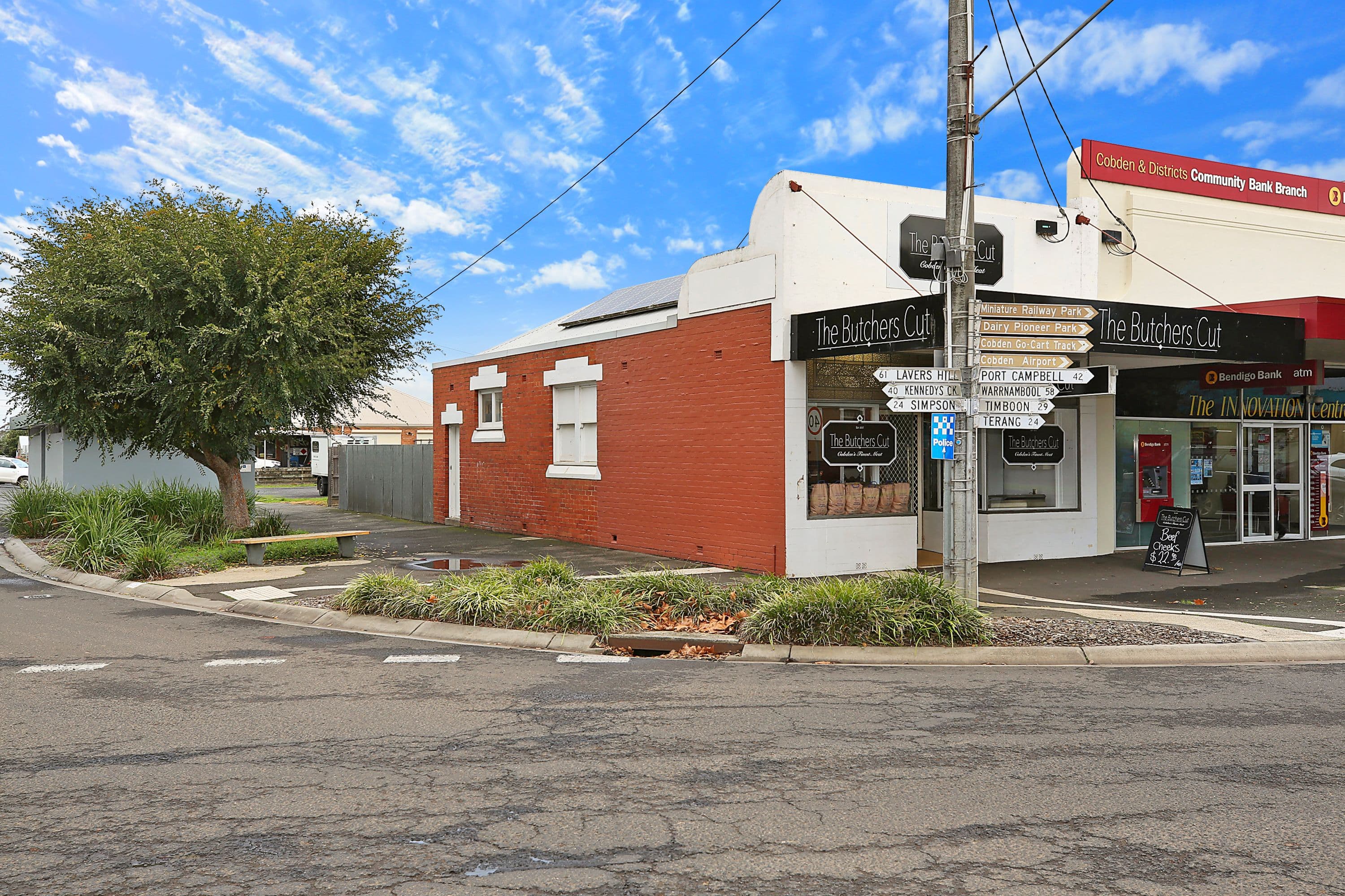 35 Curdie Street, COBDEN VIC 3266, Cobden - Thumbnail 2