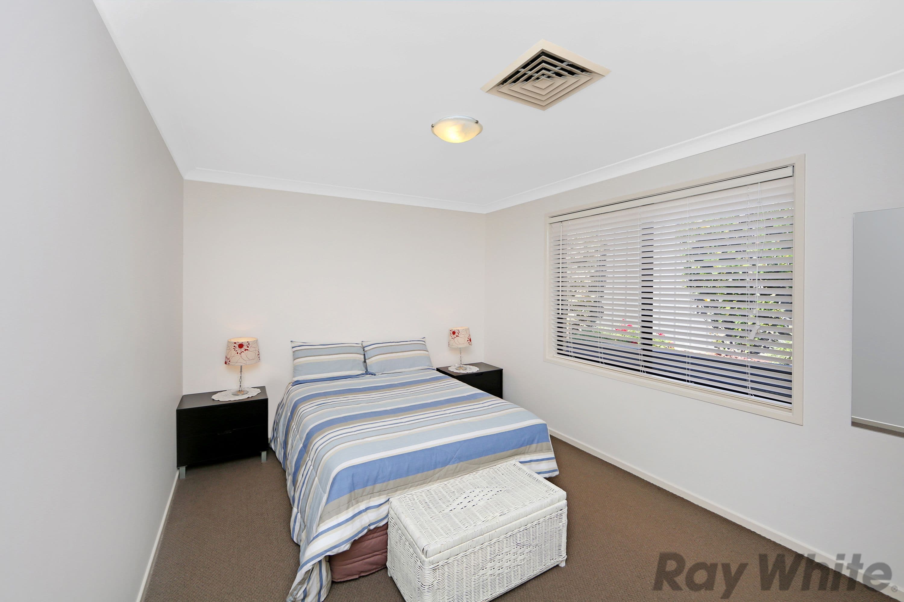 37 Birch Drive, Hamlyn Terrace - Thumbnail 8