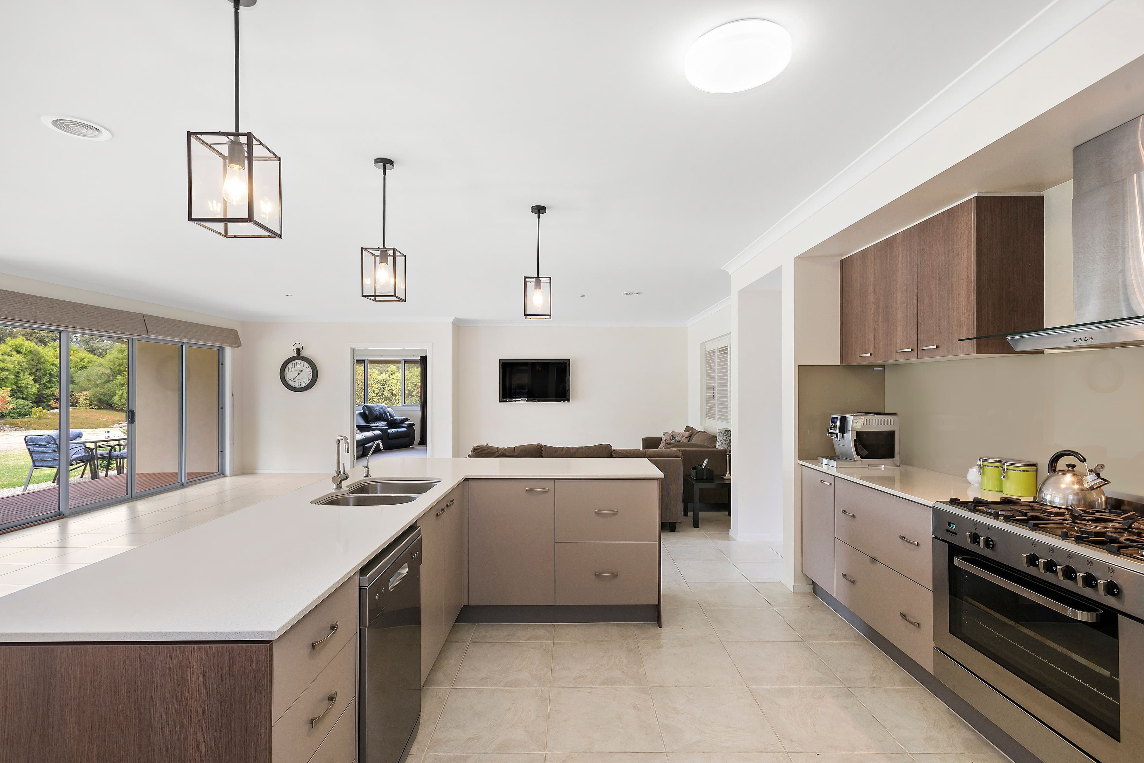 1-3 Flaxen Hills Road, Doreen VIC 3754, Doreen - Thumbnail 4