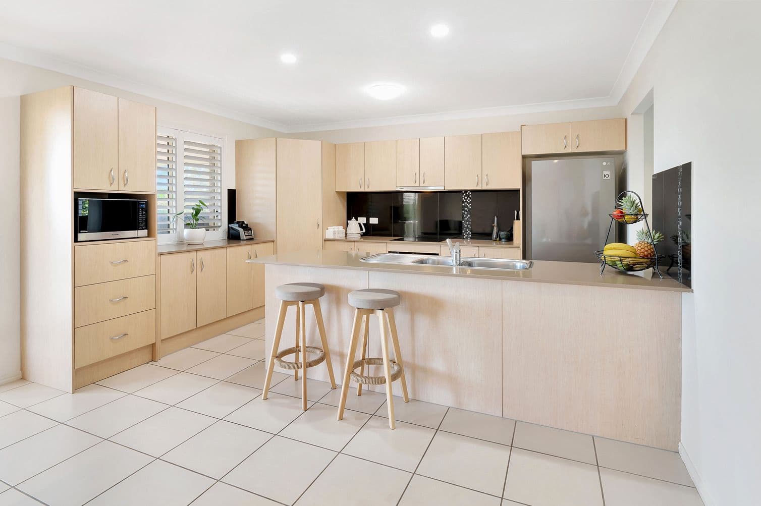 16 Denise Drive, Upper Coomera QLD 4209, Upper Coomera - Thumbnail 8