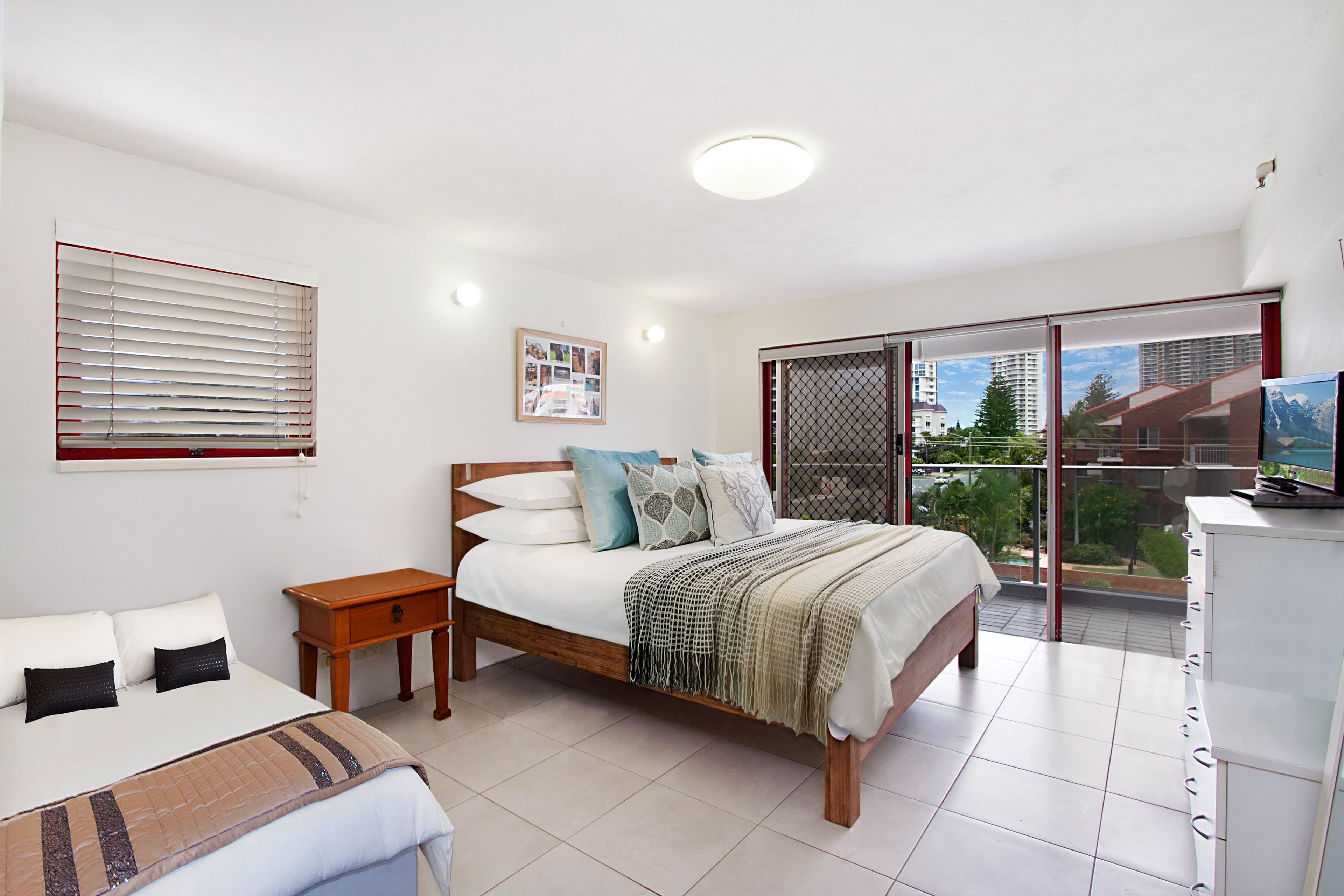 3 'Chelsea' 7 Britannia Avenue, BROADBEACH QLD 4218, Broadbeach - Thumbnail 7