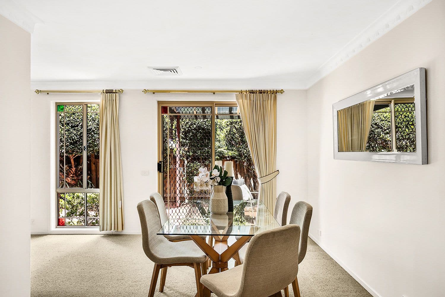 12 Cardiff Way, Castle Hill NSW 2154, Castle Hill - Thumbnail 4