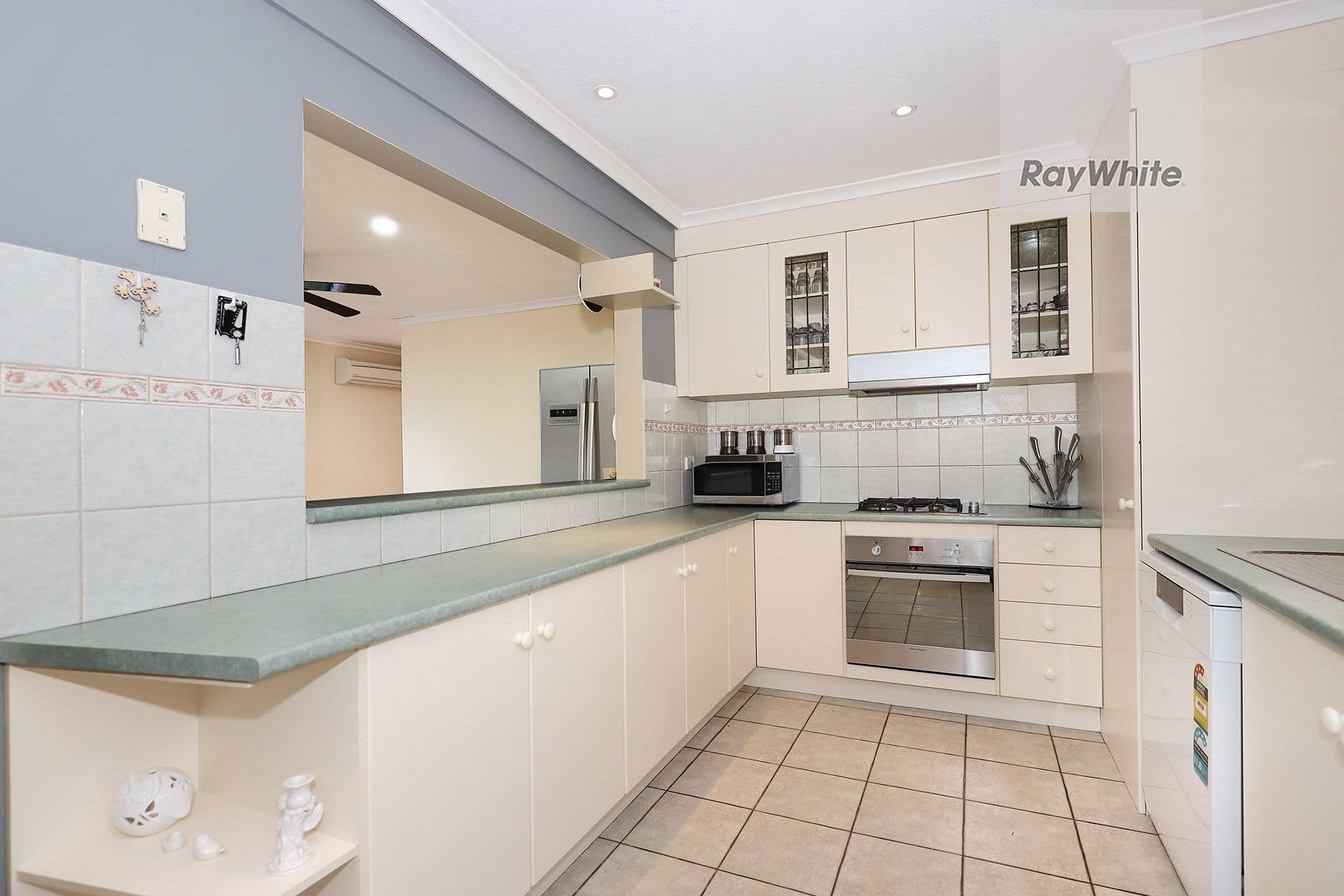 5 Vaucluse Avenue, Gladstone Park VIC 3043, Gladstone Park - Thumbnail 5