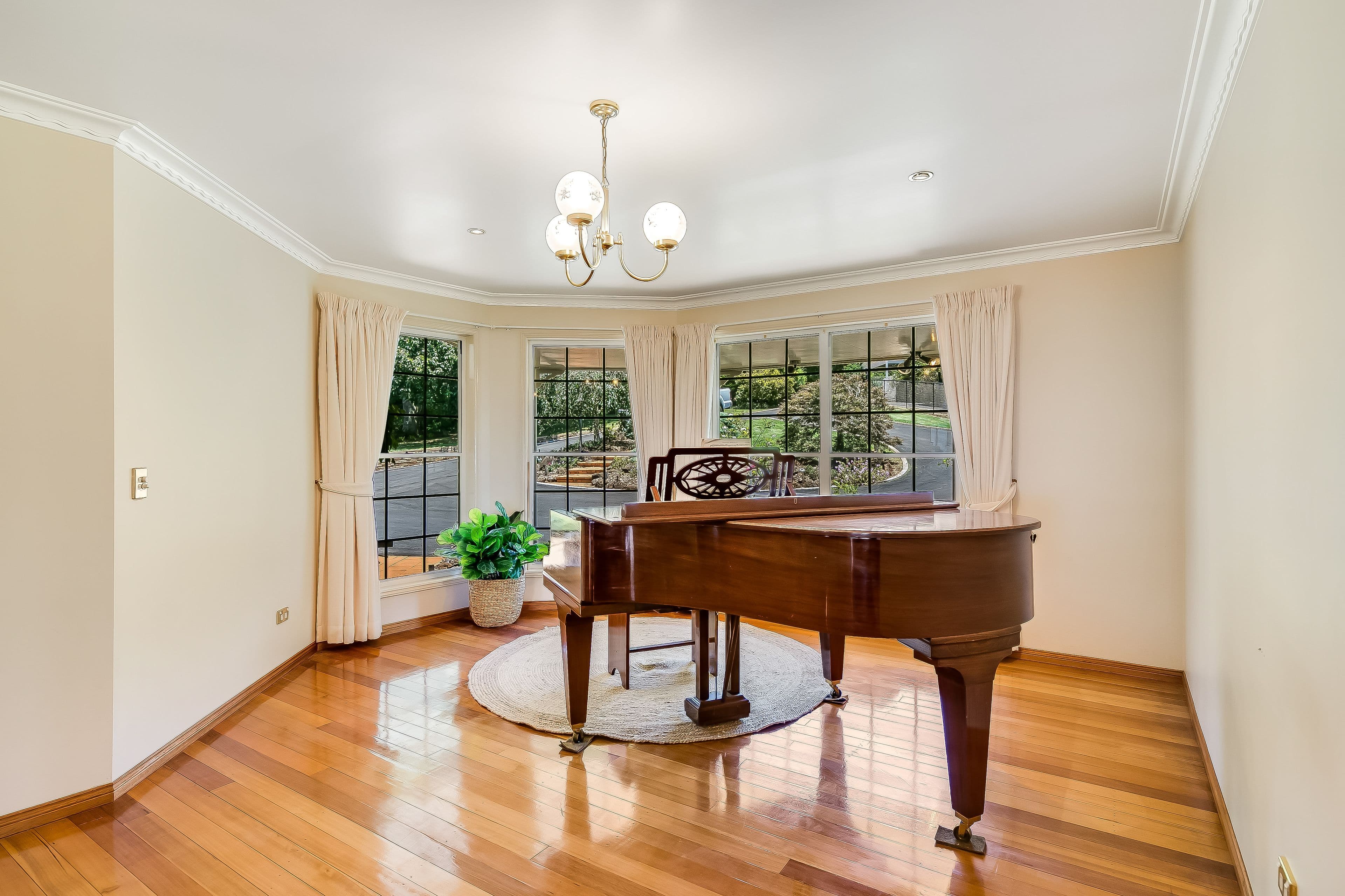 10 Flagstone Creek Road, Middle Ridge QLD 4350, Middle Ridge - Thumbnail 4
