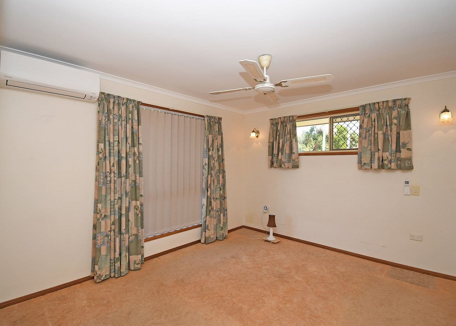 110 Caddy Avenue, Urraween QLD 4655, Urraween - Thumbnail 5