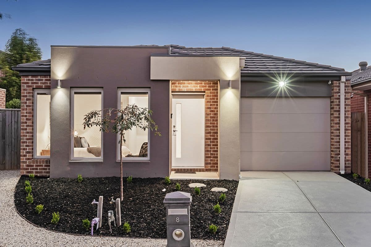 8 Hues Street, Mickleham VIC 3064, Mickleham - Image 1