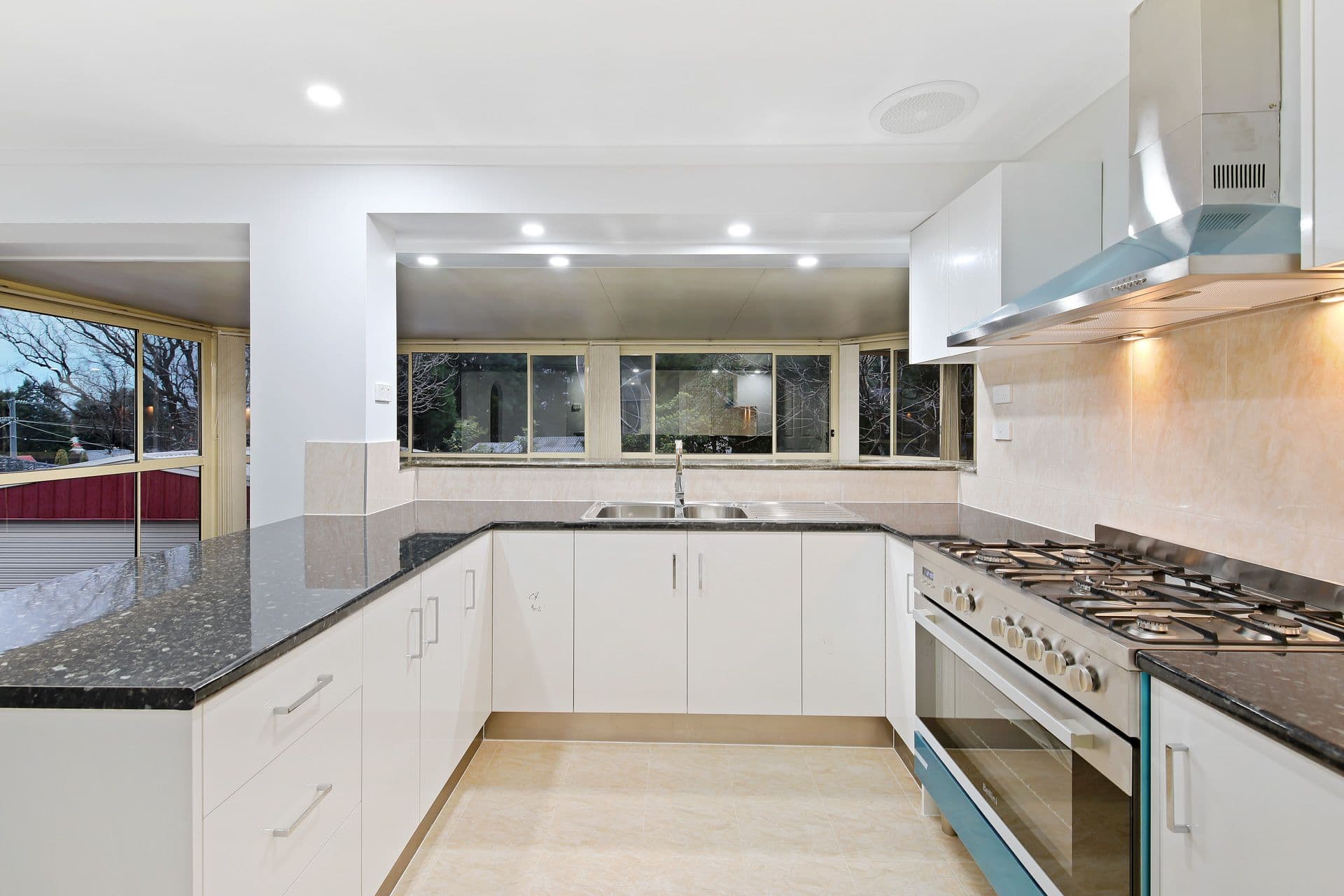21 Briar Hurst Avenue, Dandenong North VIC 3175, Dandenong North - Thumbnail 4