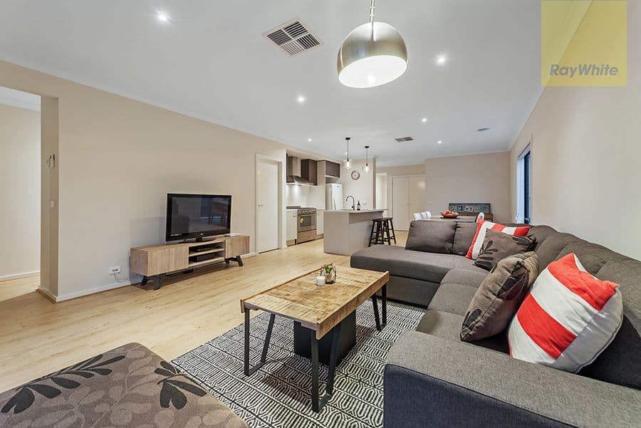 10 Iron Bridge Road, Craigieburn VIC 3064, Craigieburn - Thumbnail 7