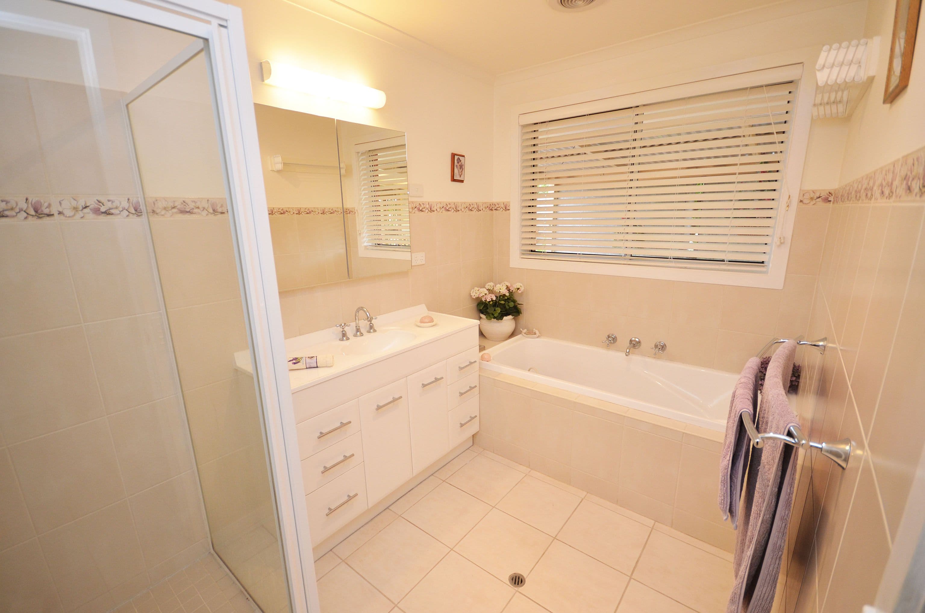 4 Lawson Drive
Moama 2731, New South Wales, Moama - Thumbnail 8