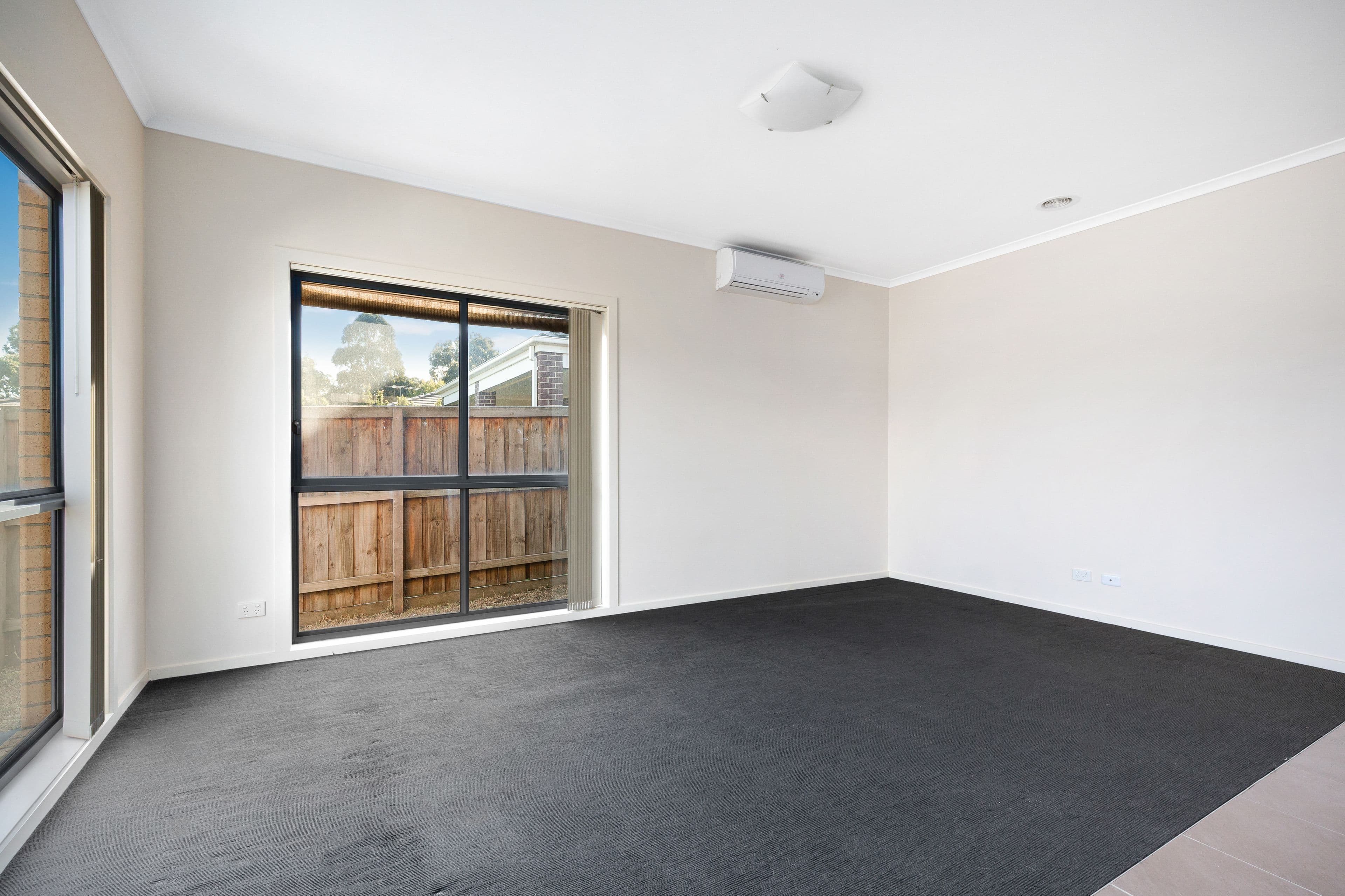 13 Herbert Street, Pakenham VIC 3810, Pakenham - Thumbnail 4