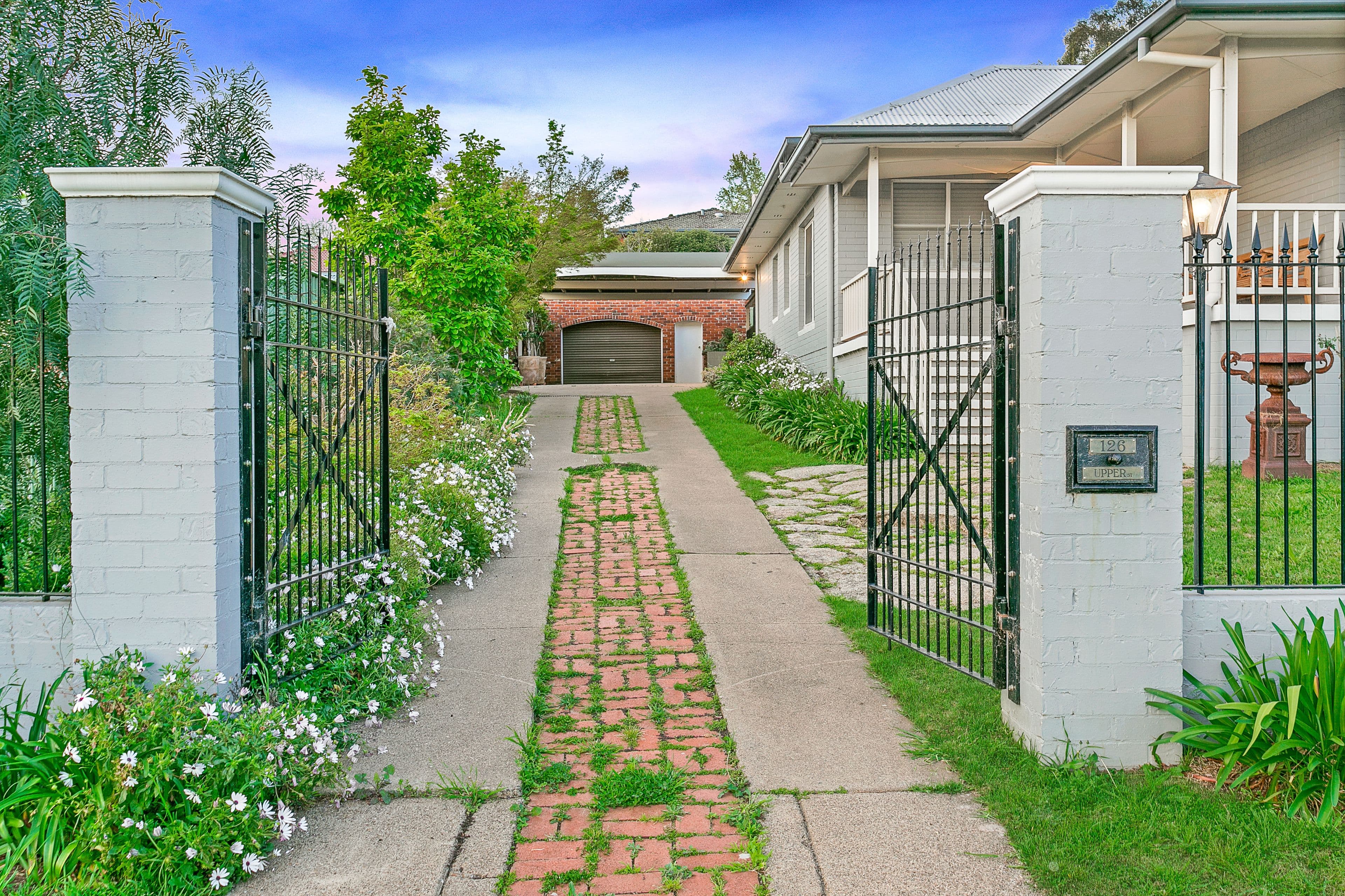 126 Upper Street, Tamworth NSW 2340, Tamworth - Thumbnail 2