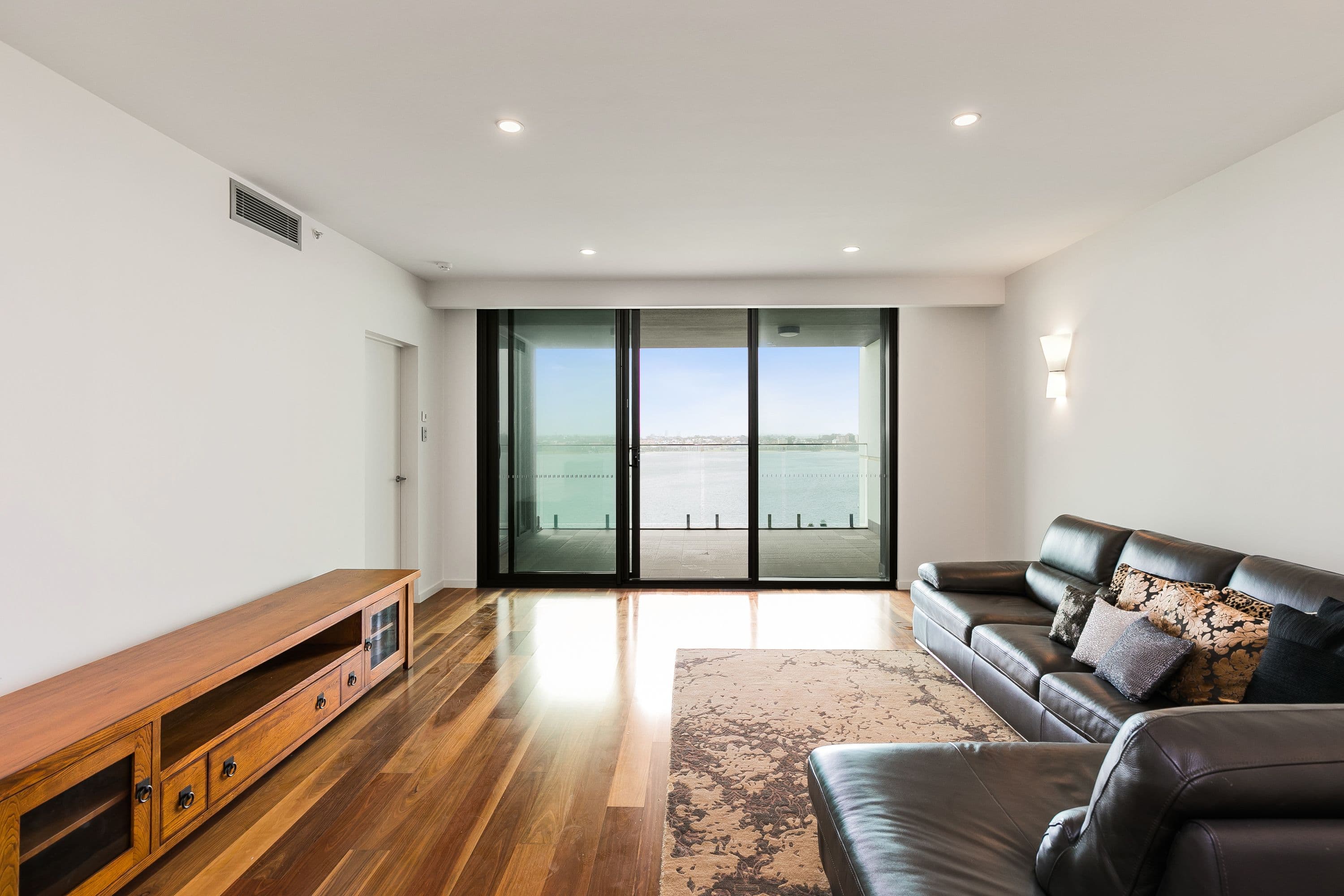 81/90 Terrace Road, East Perth WA 6004, East Perth - Thumbnail 6