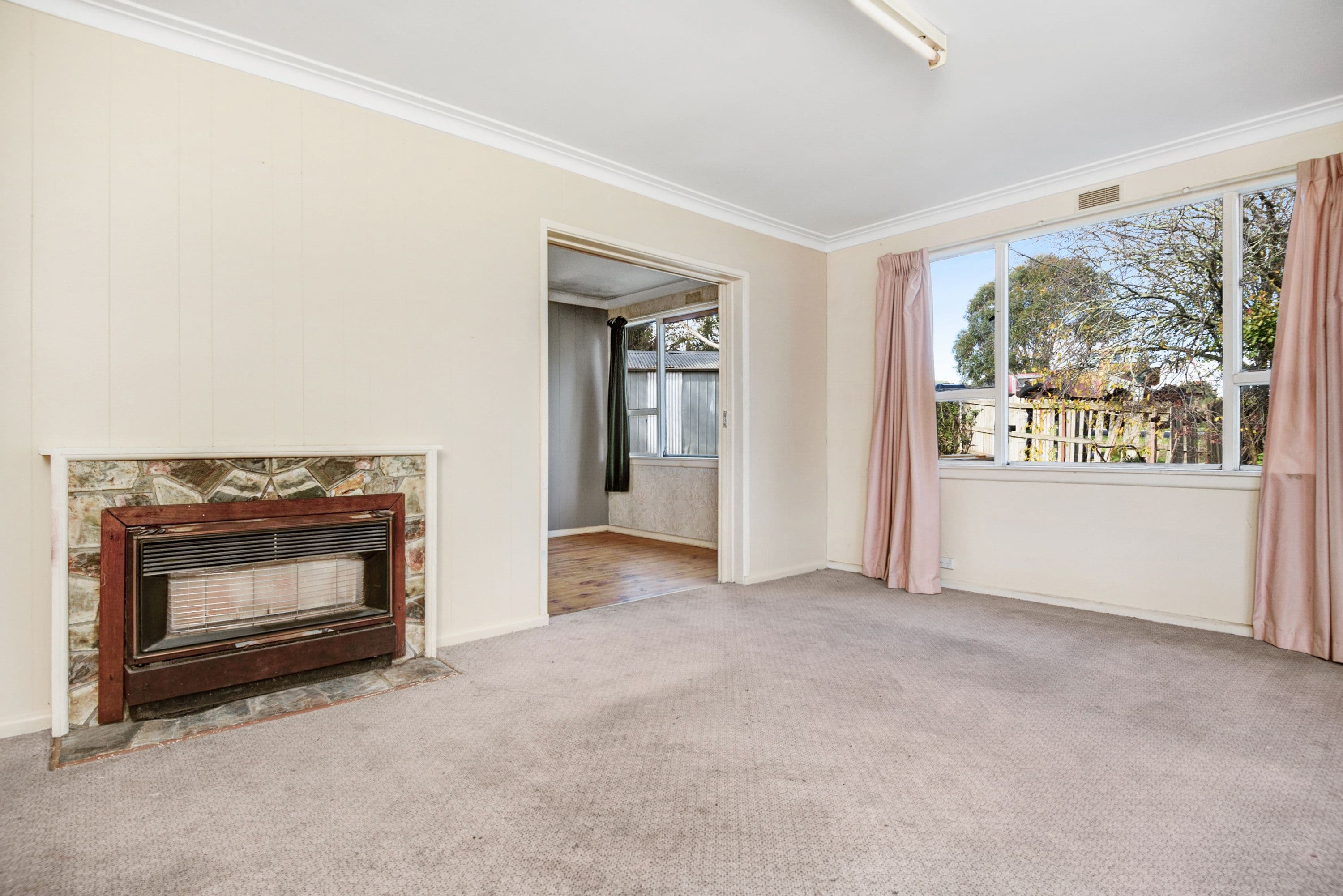 1045 Humffray Street South, Mount Pleasant VIC 3350, Mount Pleasant - Thumbnail 2