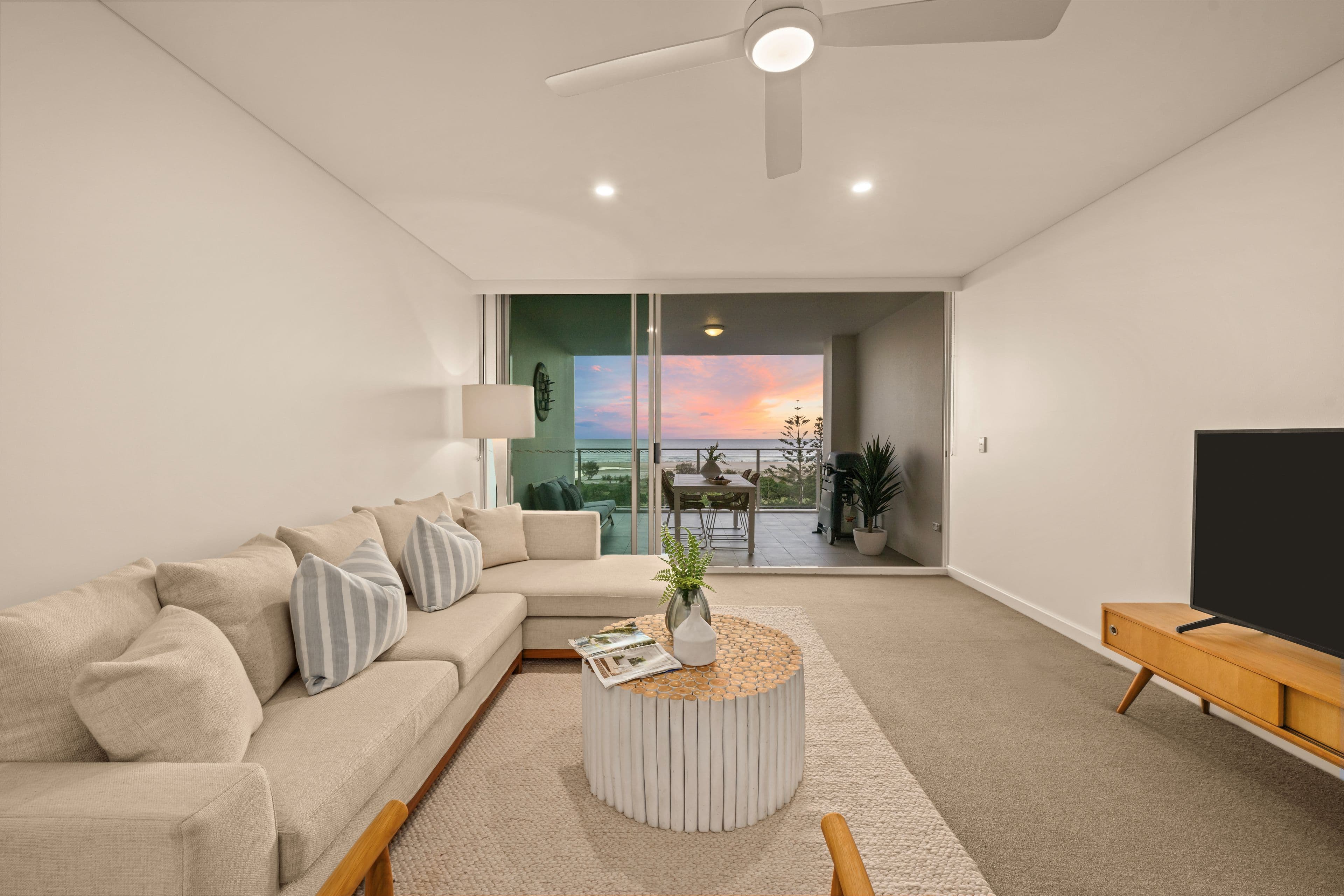 2 Creek Street, Coolangatta QLD 4225, Coolangatta - Thumbnail 2