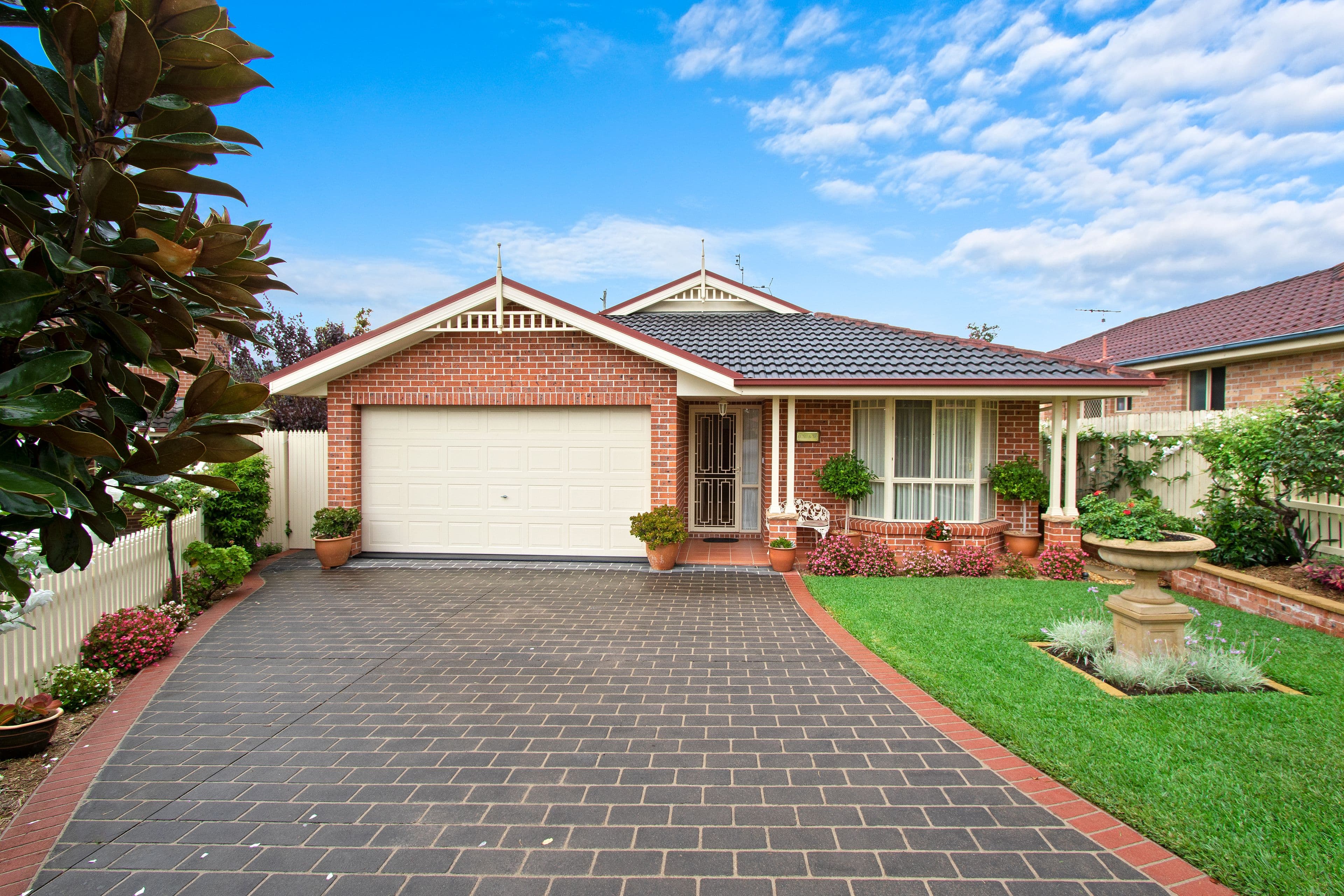 3 Lang Road, South Windsor - Thumbnail 2