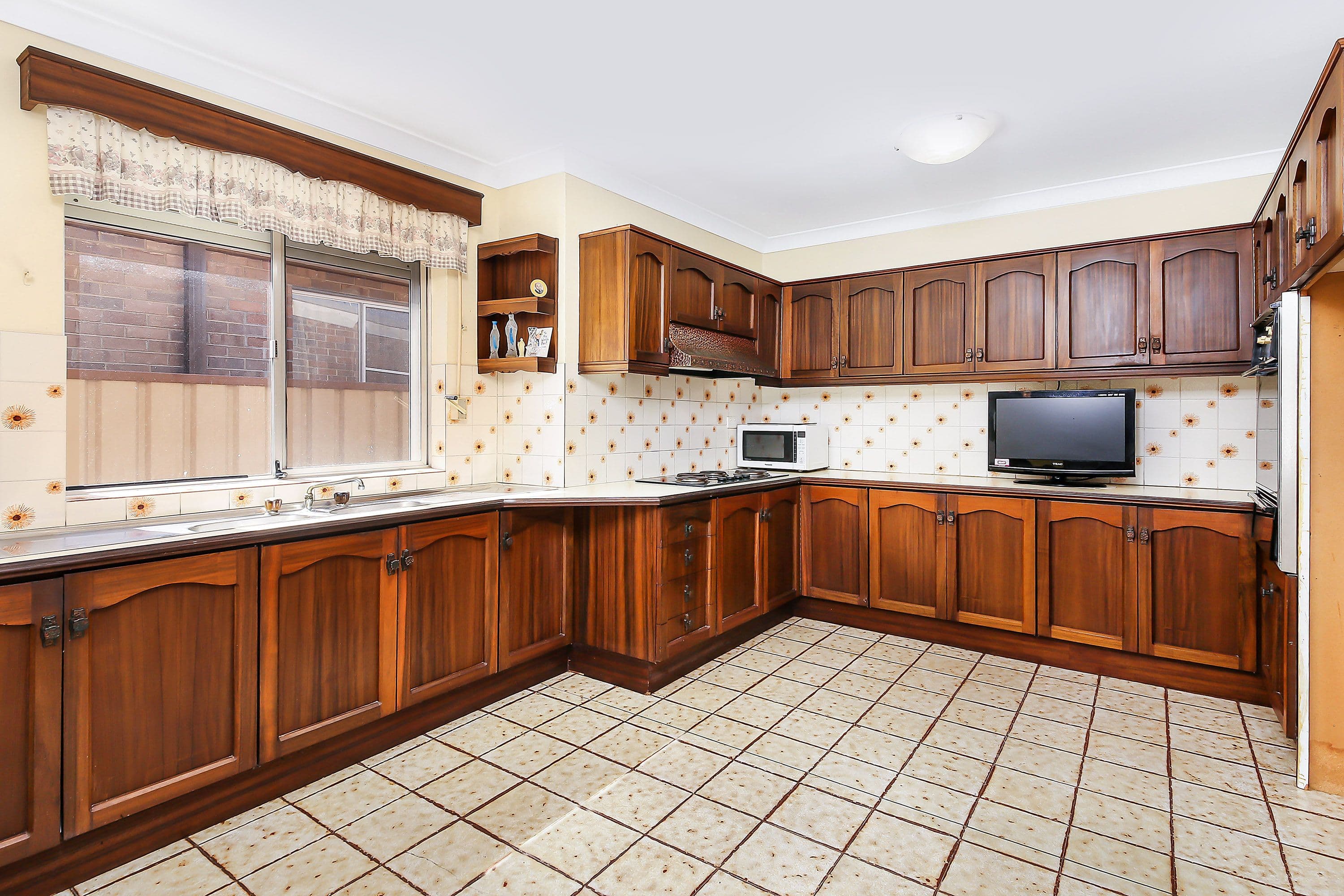 57 Catherine Street, Punchbowl - Thumbnail 2