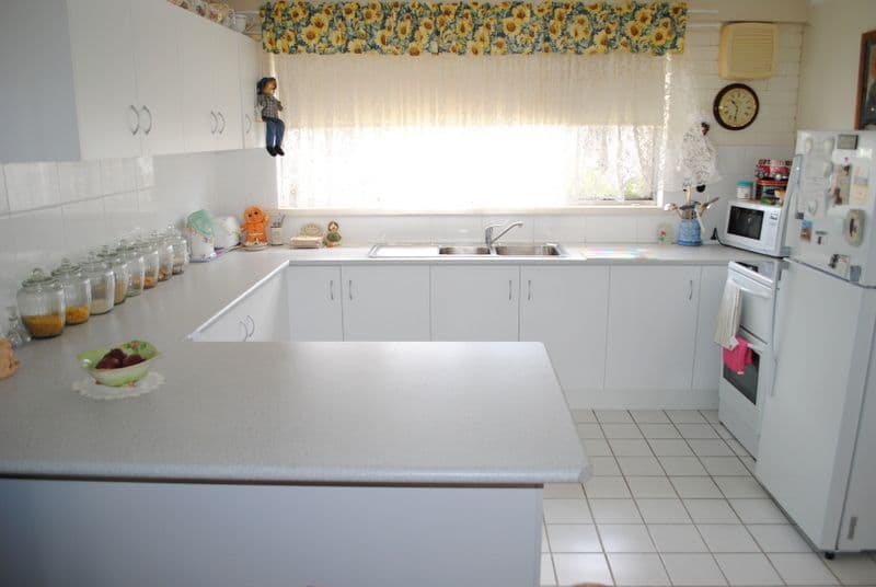 28 Belgravia Street, Moree NSW 2400, Moree - Thumbnail 4