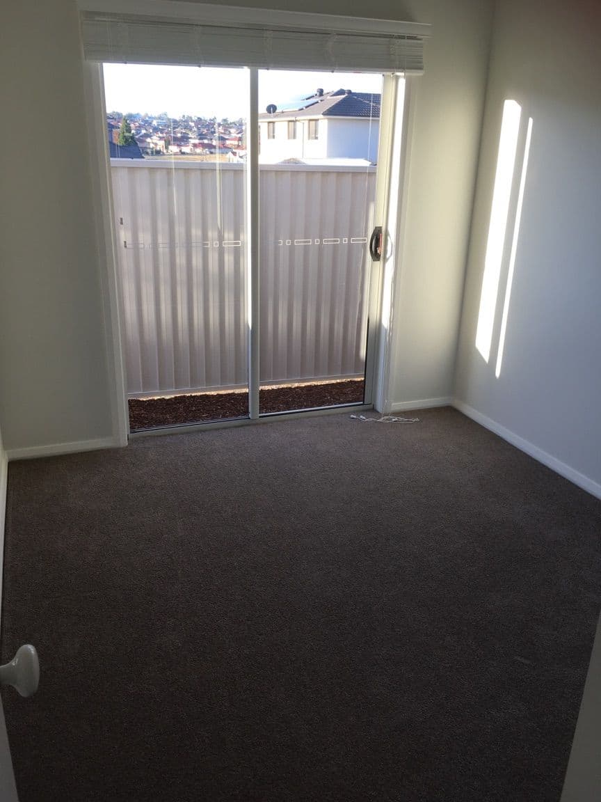 42 Rocco Place, Green Valley - Thumbnail 8
