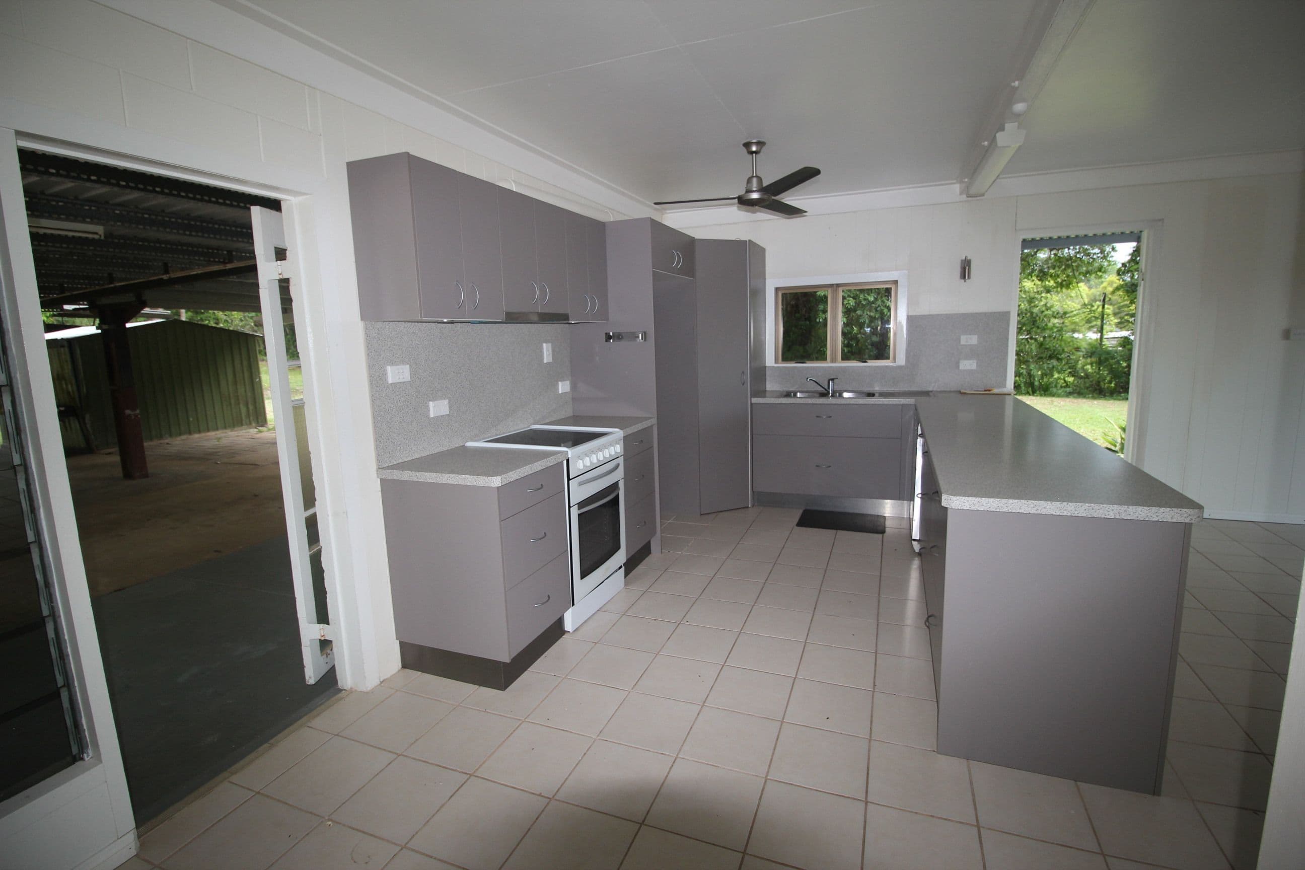 49 Sheahans Road, Long Pocket QLD 4850, Long Pocket - Thumbnail 3