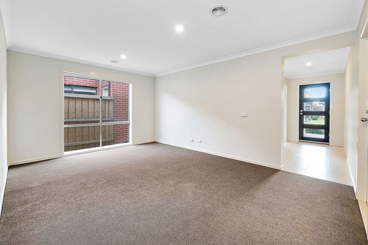 10 Goodison Road, CLYDE NORTH VIC 3978, Clyde North - Thumbnail 5