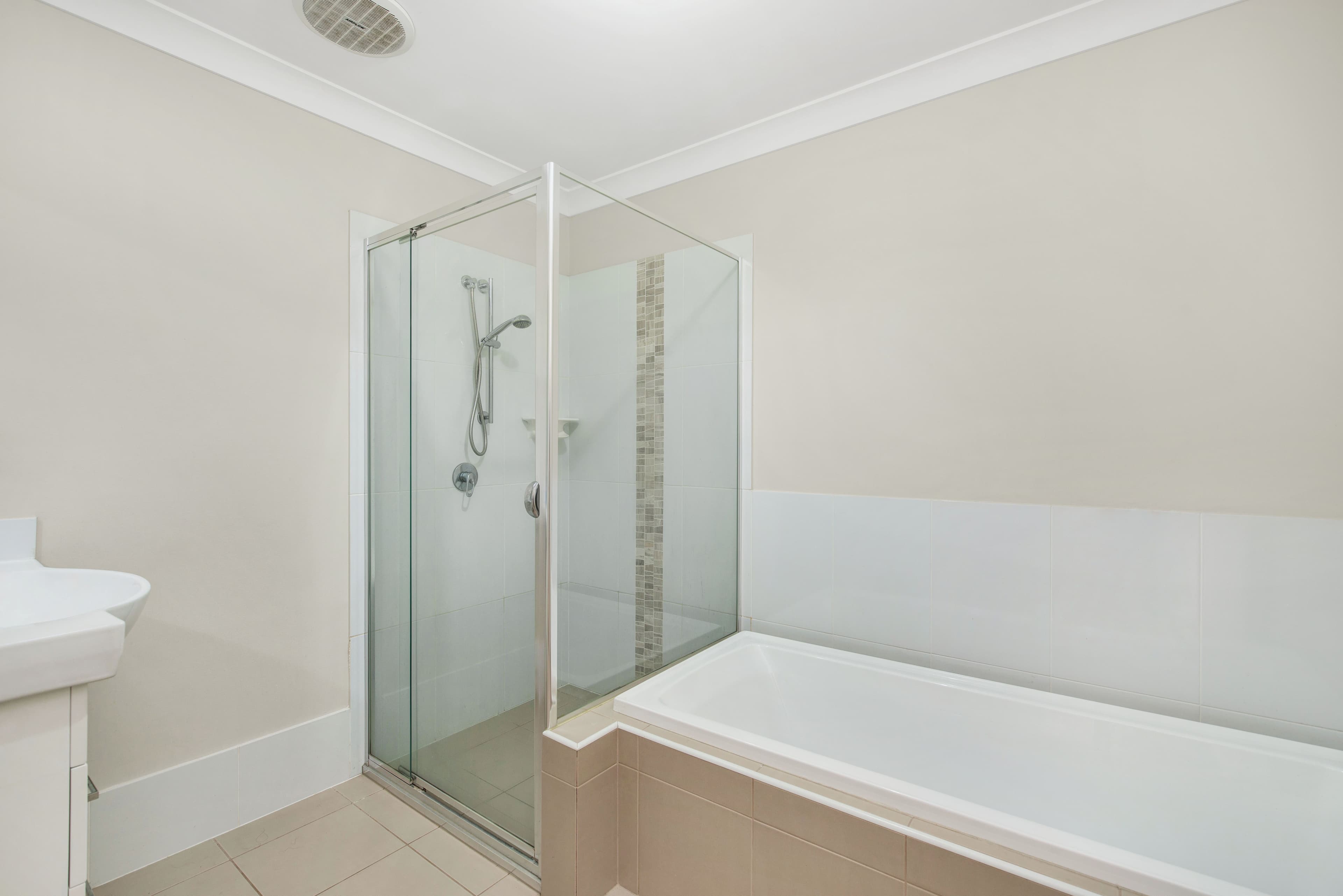 75 Redgum Circuit, Aberglasslyn NSW 2320, Aberglasslyn - Thumbnail 4