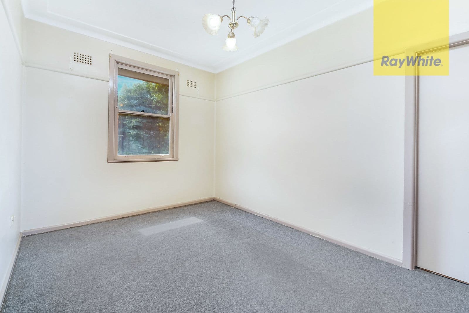 40 Alanas Avenue, Oatlands - Thumbnail 7