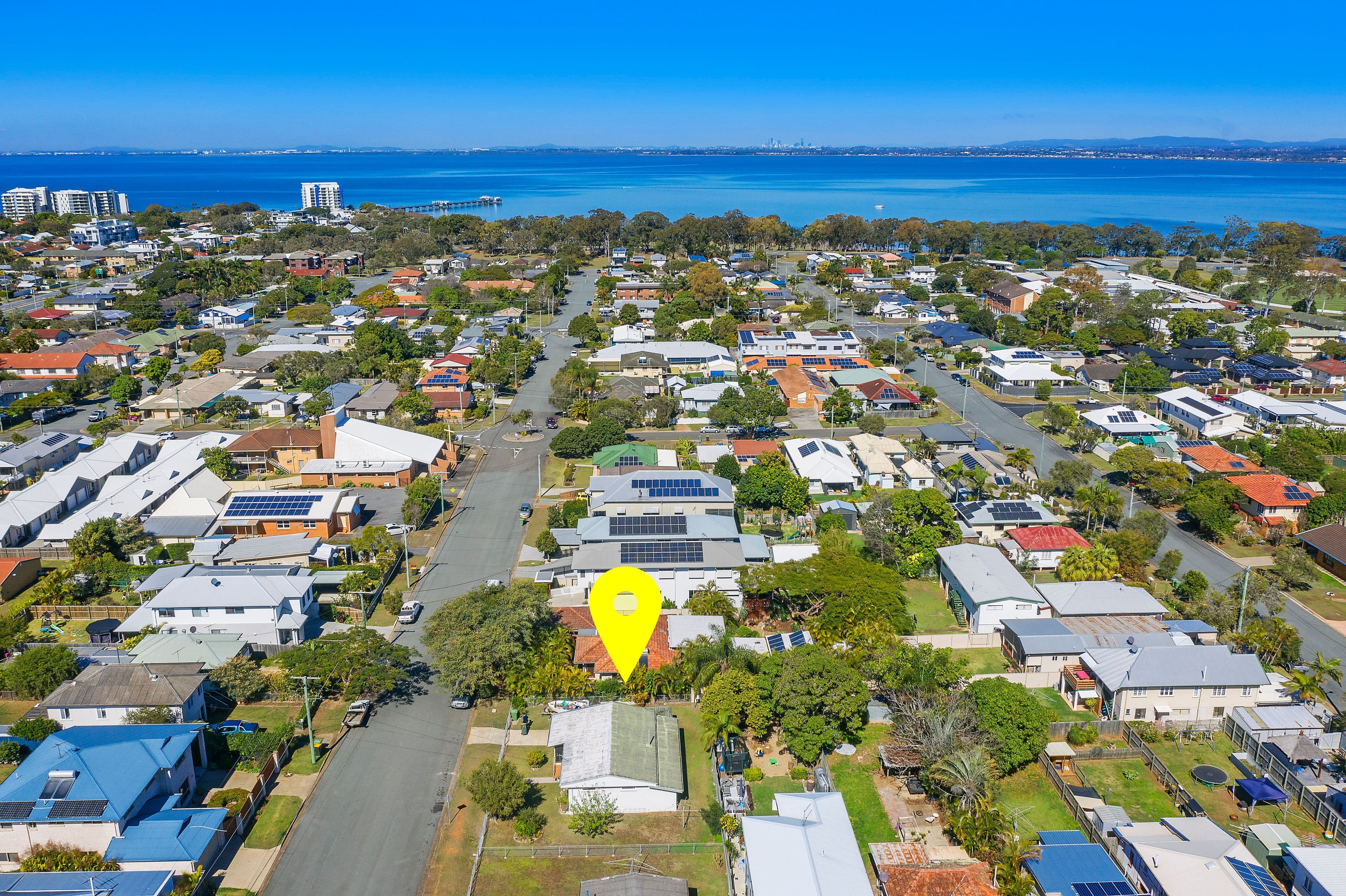9 Hawthorne Street, Woody Point QLD 4019, Woody Point - Thumbnail 2