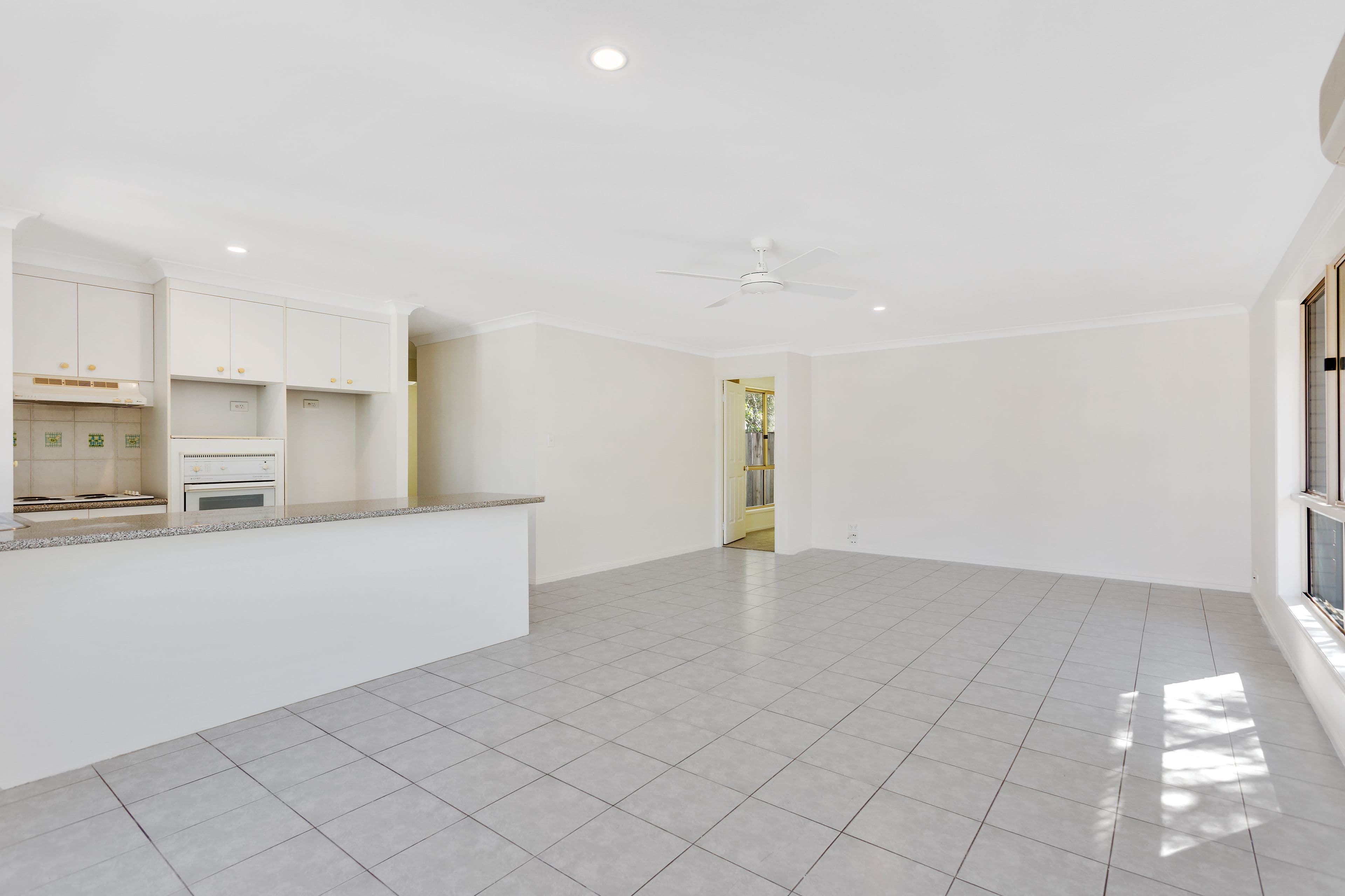 7 Dartmouth Court, Varsity Lakes QLD 4227, Varsity Lakes - Thumbnail 4