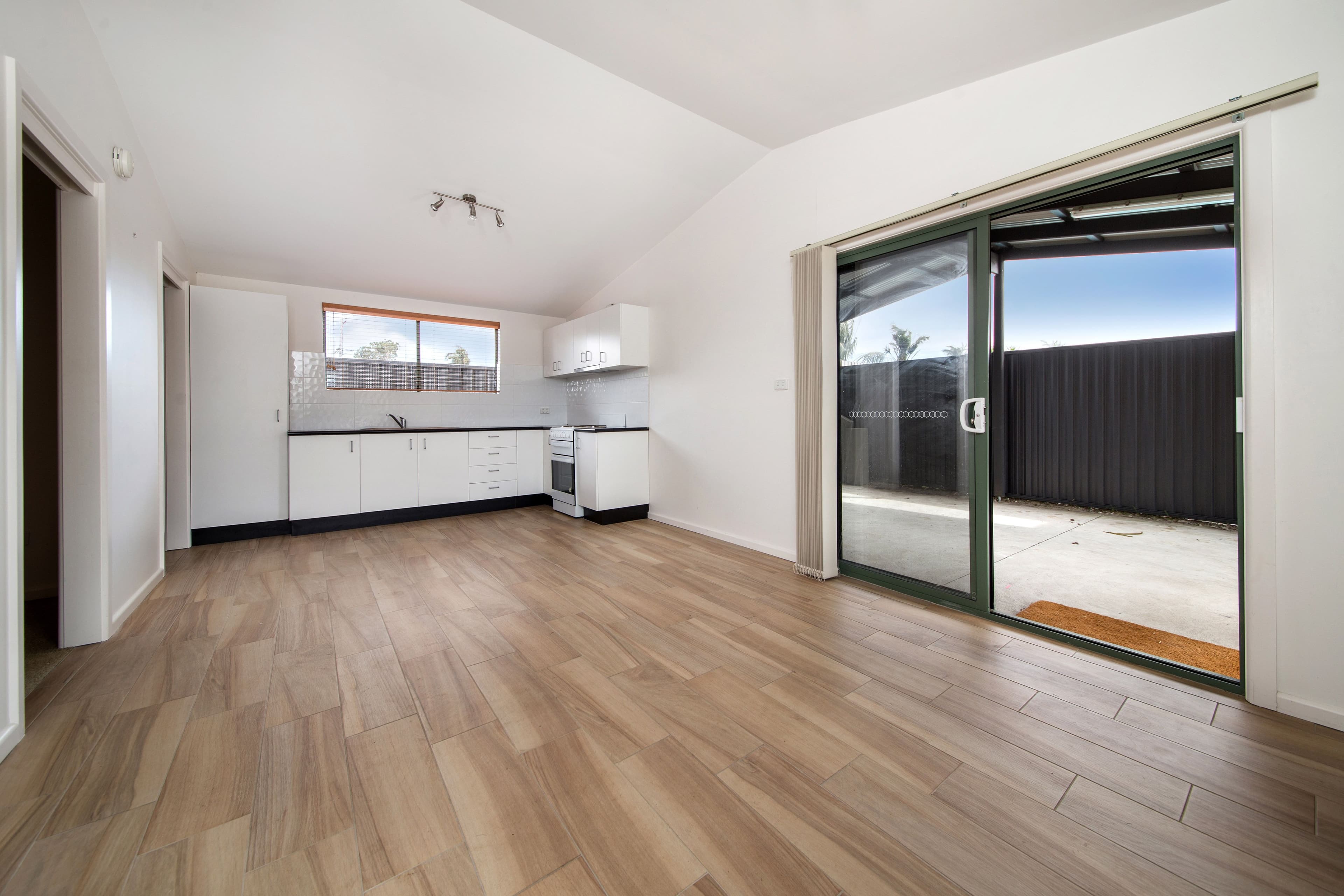 Flat 32 Bridges Street, Kurnell NSW 2231, Kurnell - Image 1
