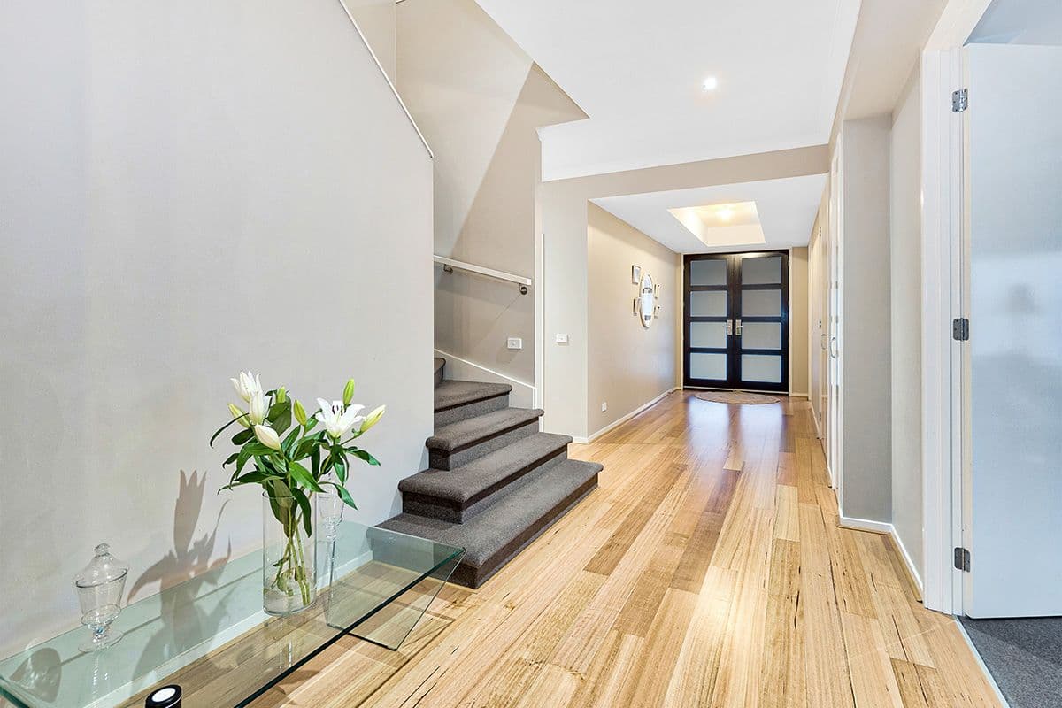 3 Hollingrove Avenue, Clyde North VIC 3978, Clyde North - Image 1