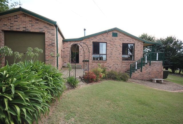 61 Curtis Street, Oberon - Image 1