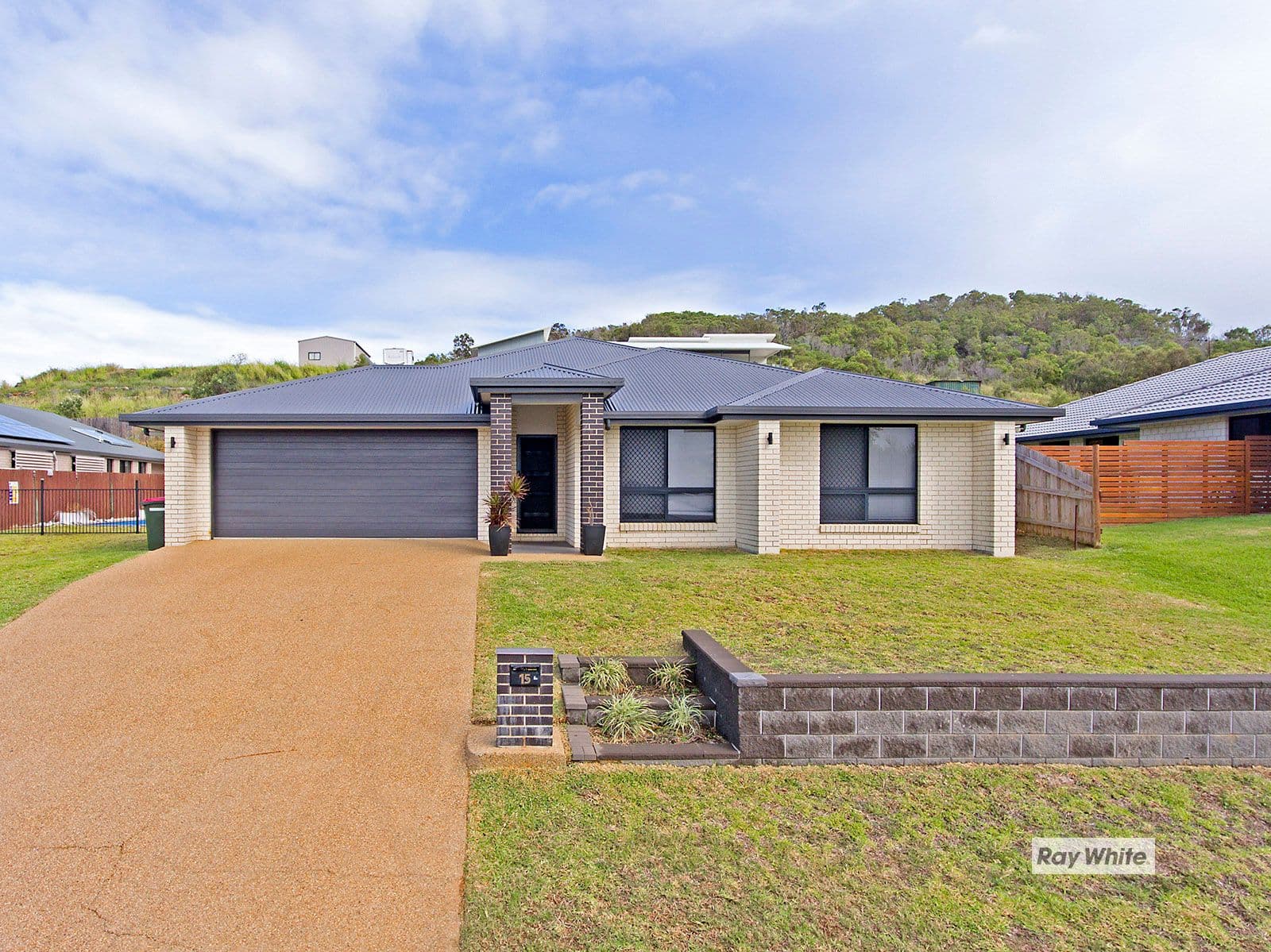 15 Bells Court, Rosslyn QLD 4703, Rosslyn - Image 1