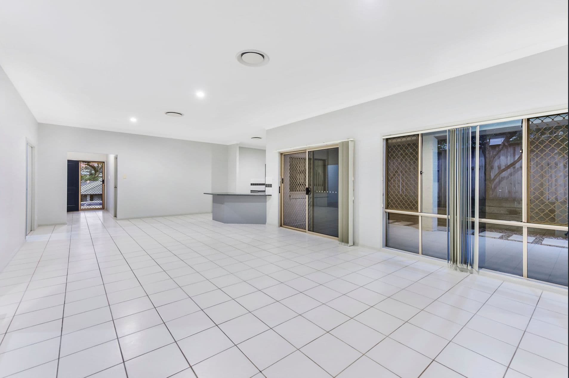 8 Starush Court, Upper Coomera QLD 4209, Upper Coomera - Thumbnail 7