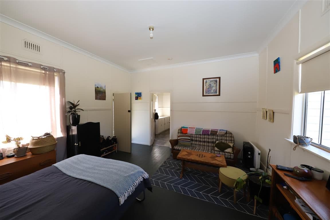 69 Capper Street, Tumut - Thumbnail 7