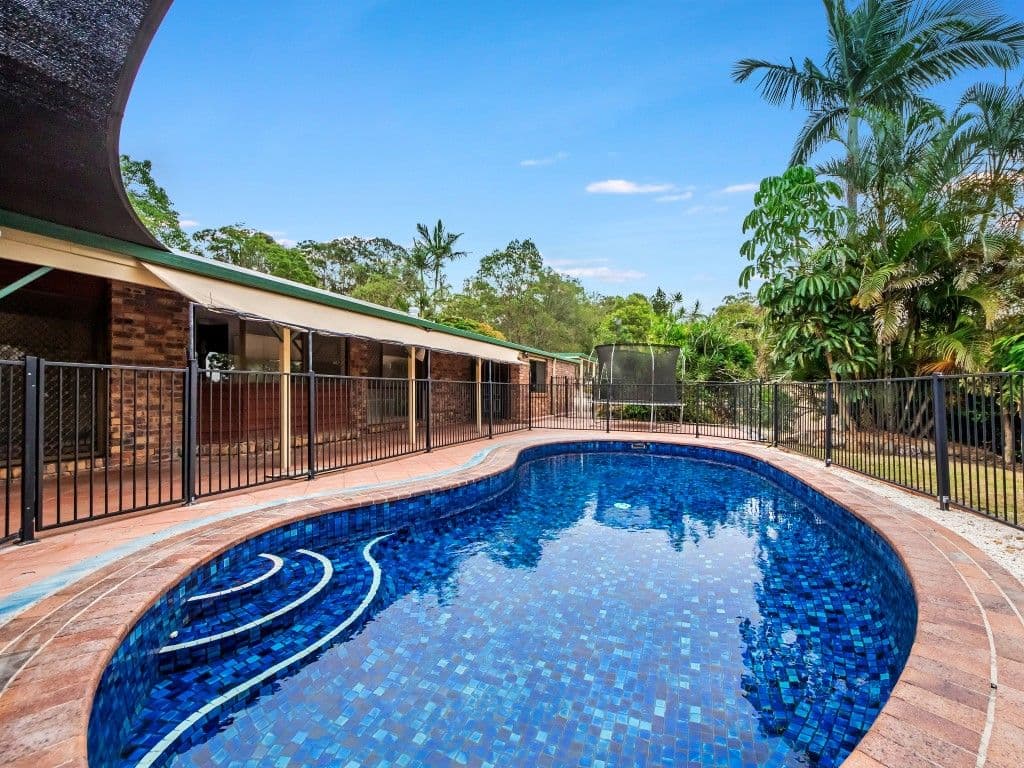 8 Mendooran Court, Oxenford QLD 4210, Oxenford - Thumbnail 8