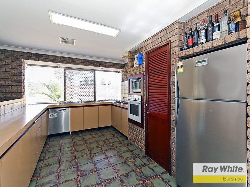 12 Highview Rise, Ballajura WA 6066, Ballajura - Thumbnail 8