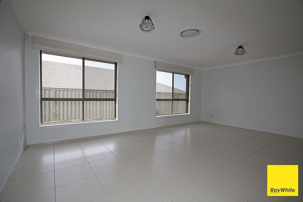 3 Lithgow Place, Bungendore - Thumbnail 3
